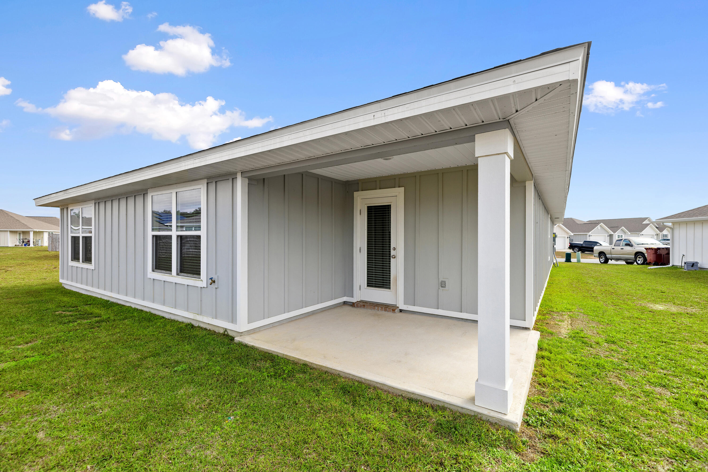 SHOAL RIVER LANDING - Residential Lease