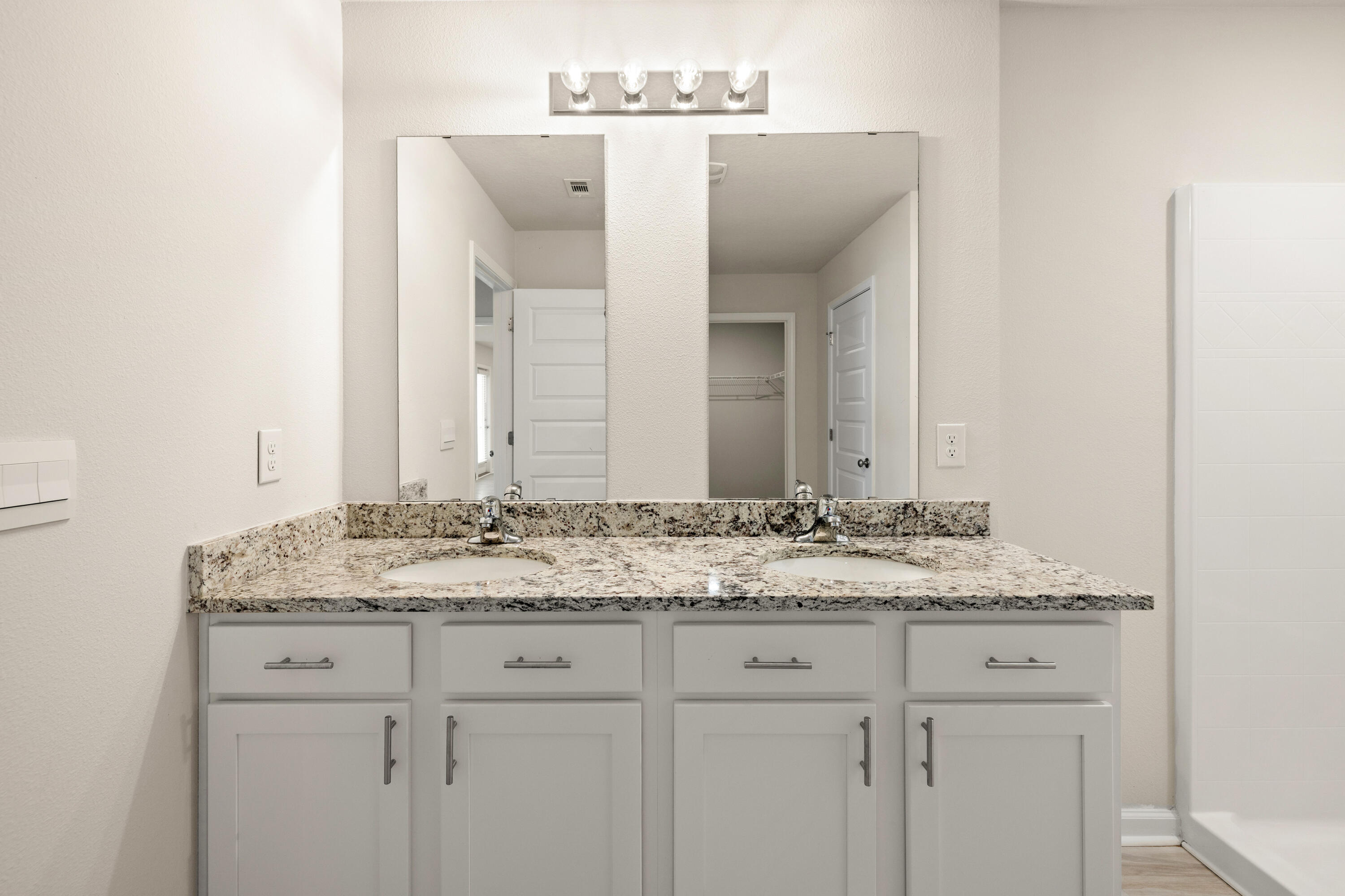 SHOAL RIVER LANDING - Residential Lease