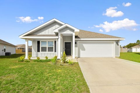 Photo of 924 Sandbar Loop, Crestview, FL 32539 (MLS # 991008)