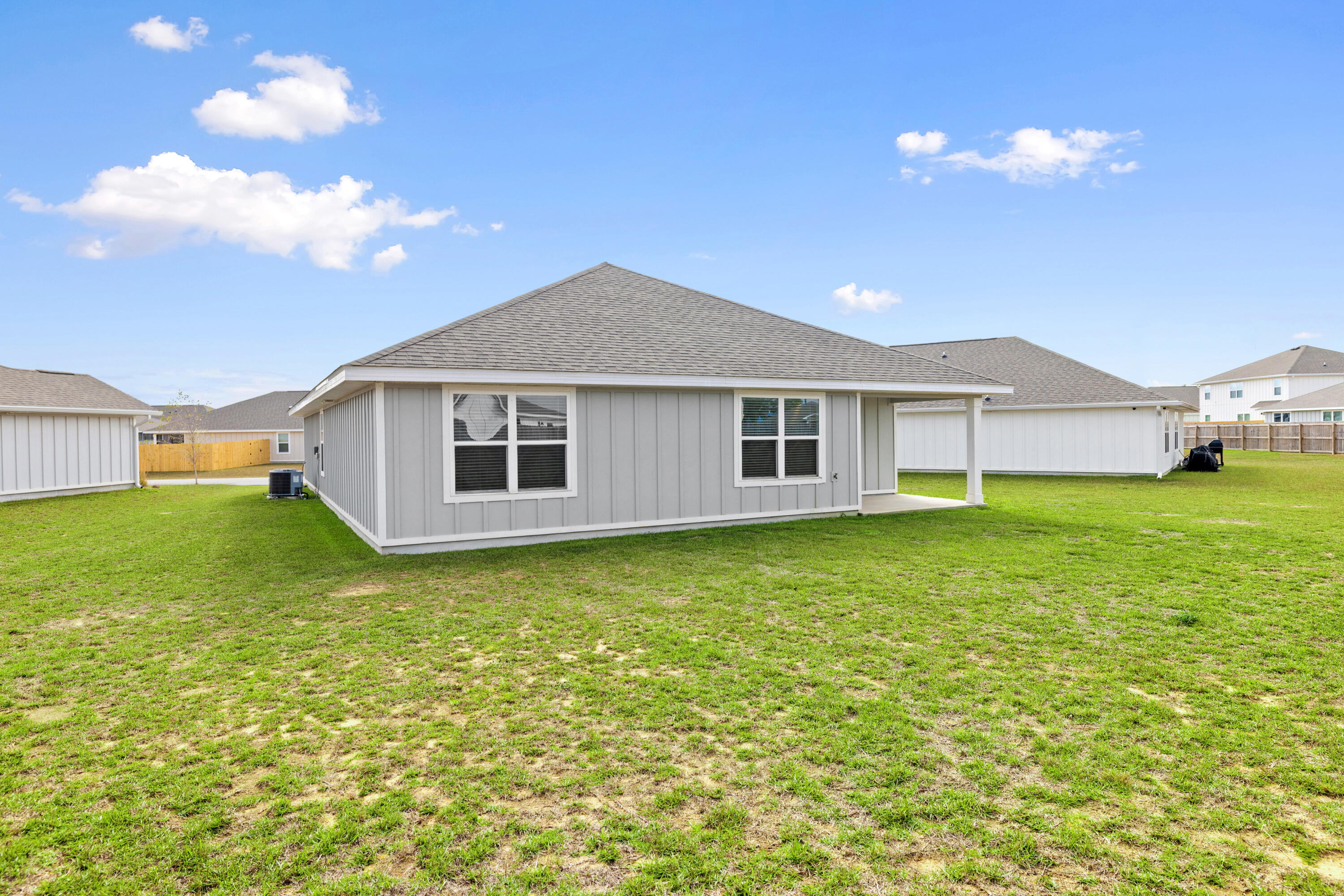 SHOAL RIVER LANDING - Residential Lease