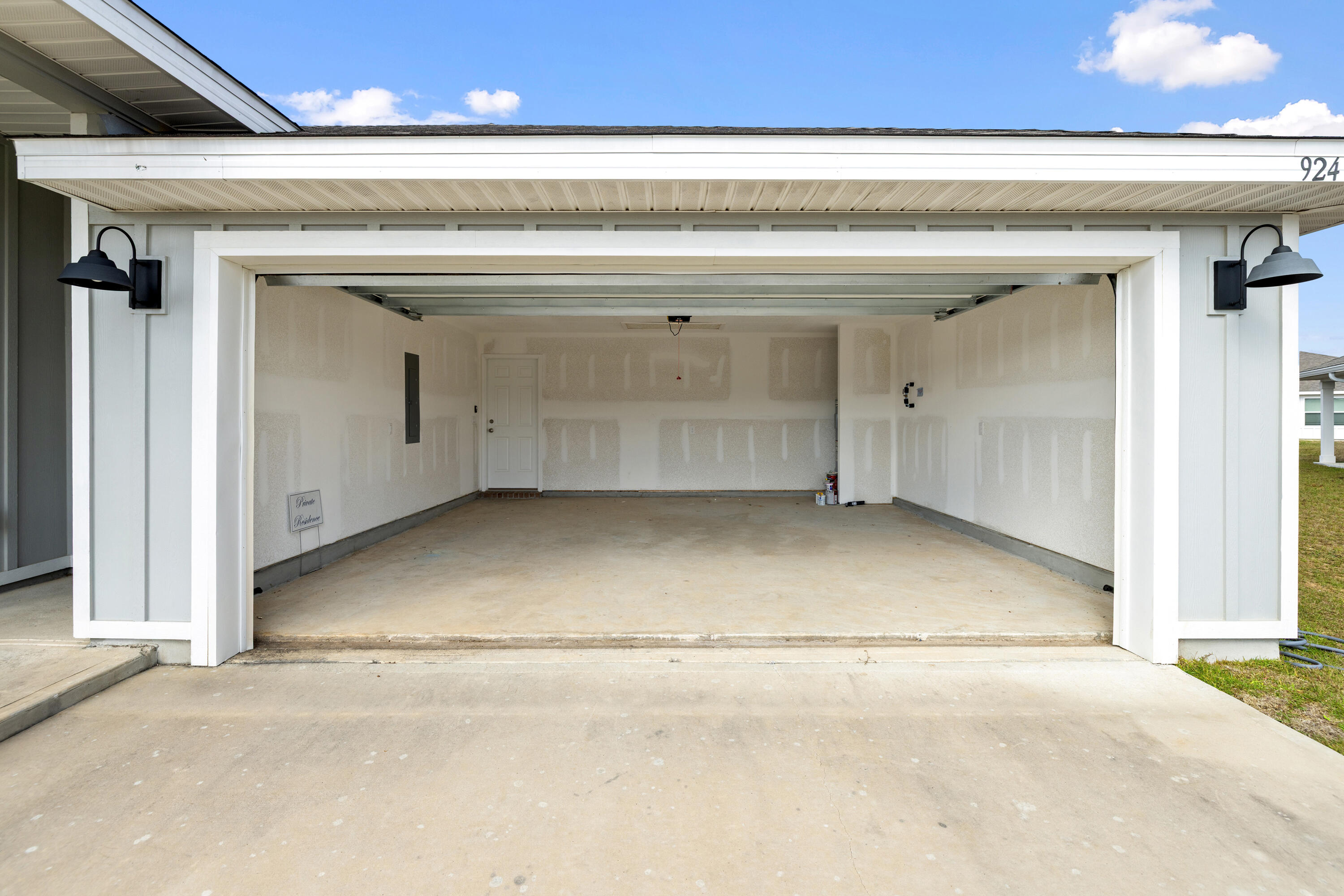 SHOAL RIVER LANDING - Residential Lease