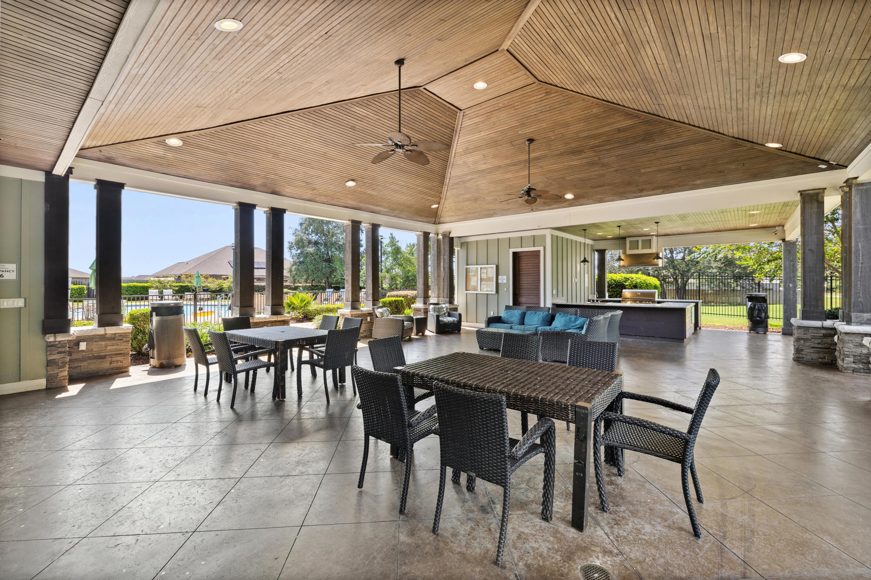 SHOAL RIVER LANDING - Residential Lease