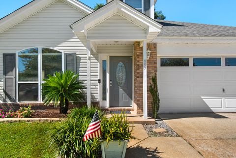 Photo of 997 Claeven Circle, Fort Walton Beach, FL 32547 (MLS # 987011)