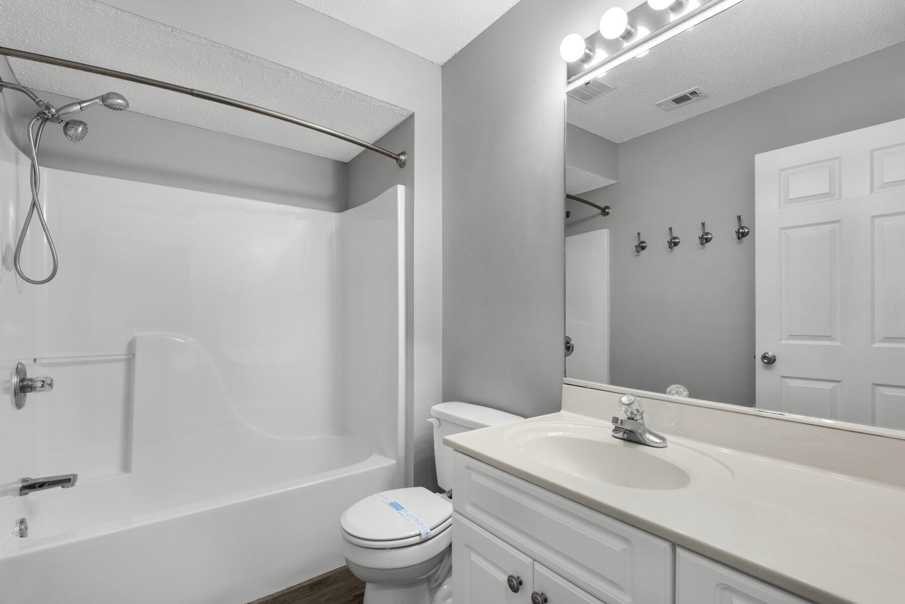 HUNTERS RUN S/D - Residential
