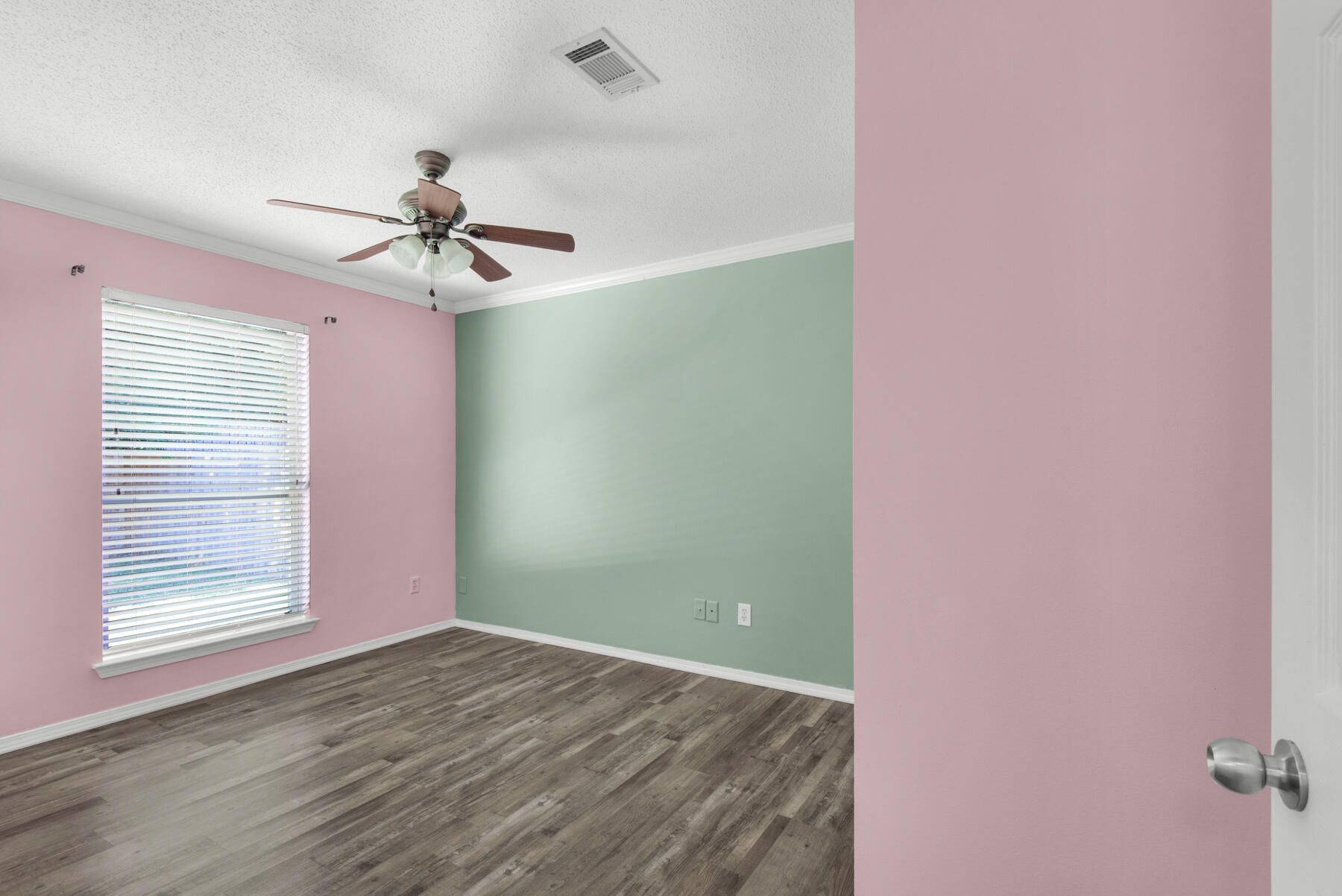 HUNTERS RUN S/D - Residential