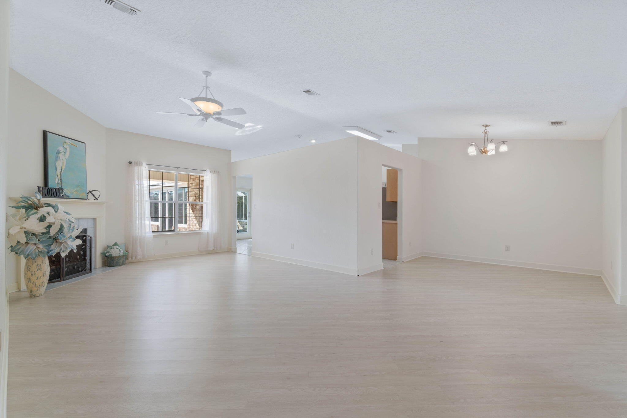 LIVE OAK - Residential