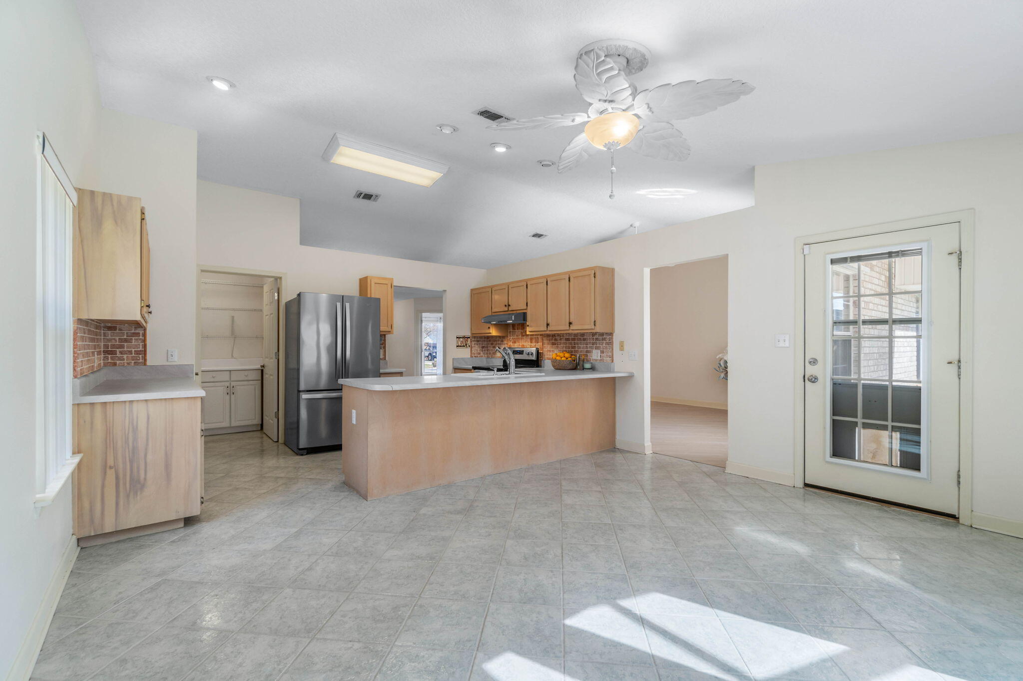 LIVE OAK - Residential