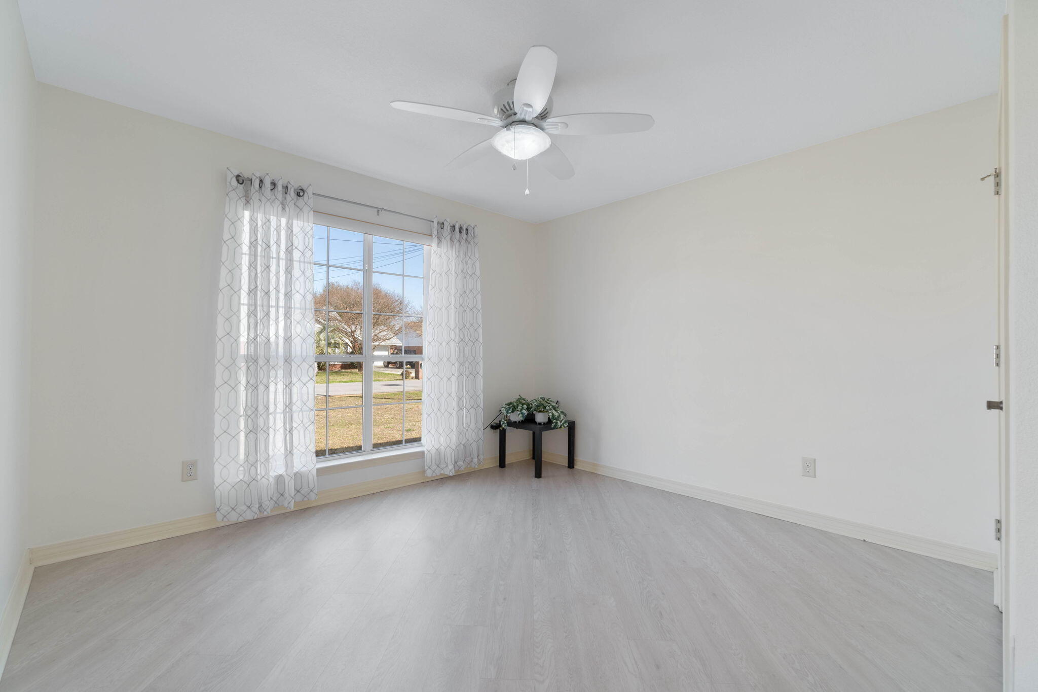 LIVE OAK - Residential