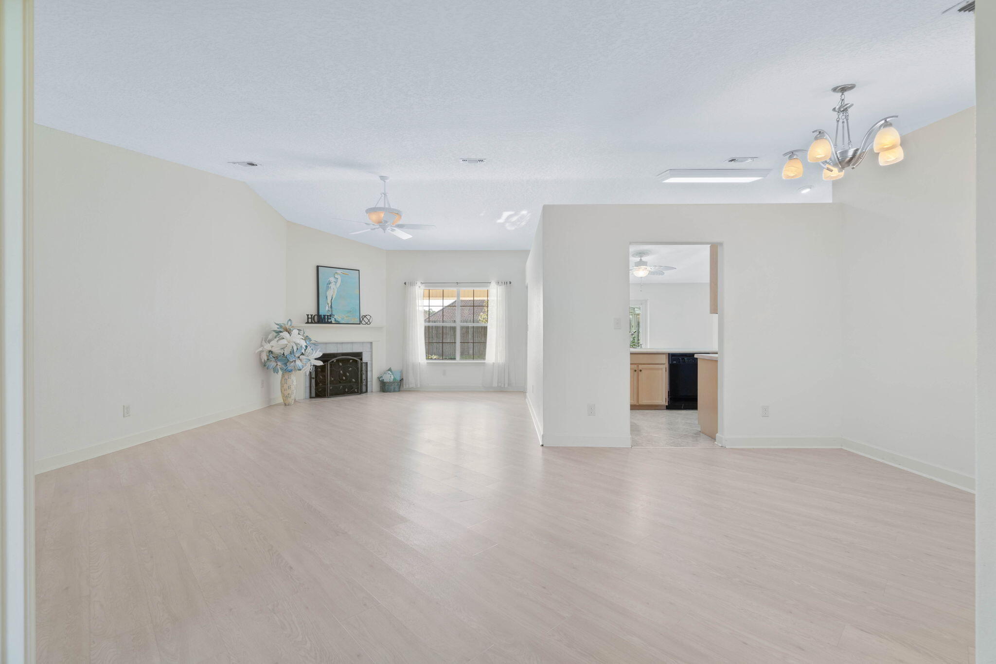 LIVE OAK - Residential