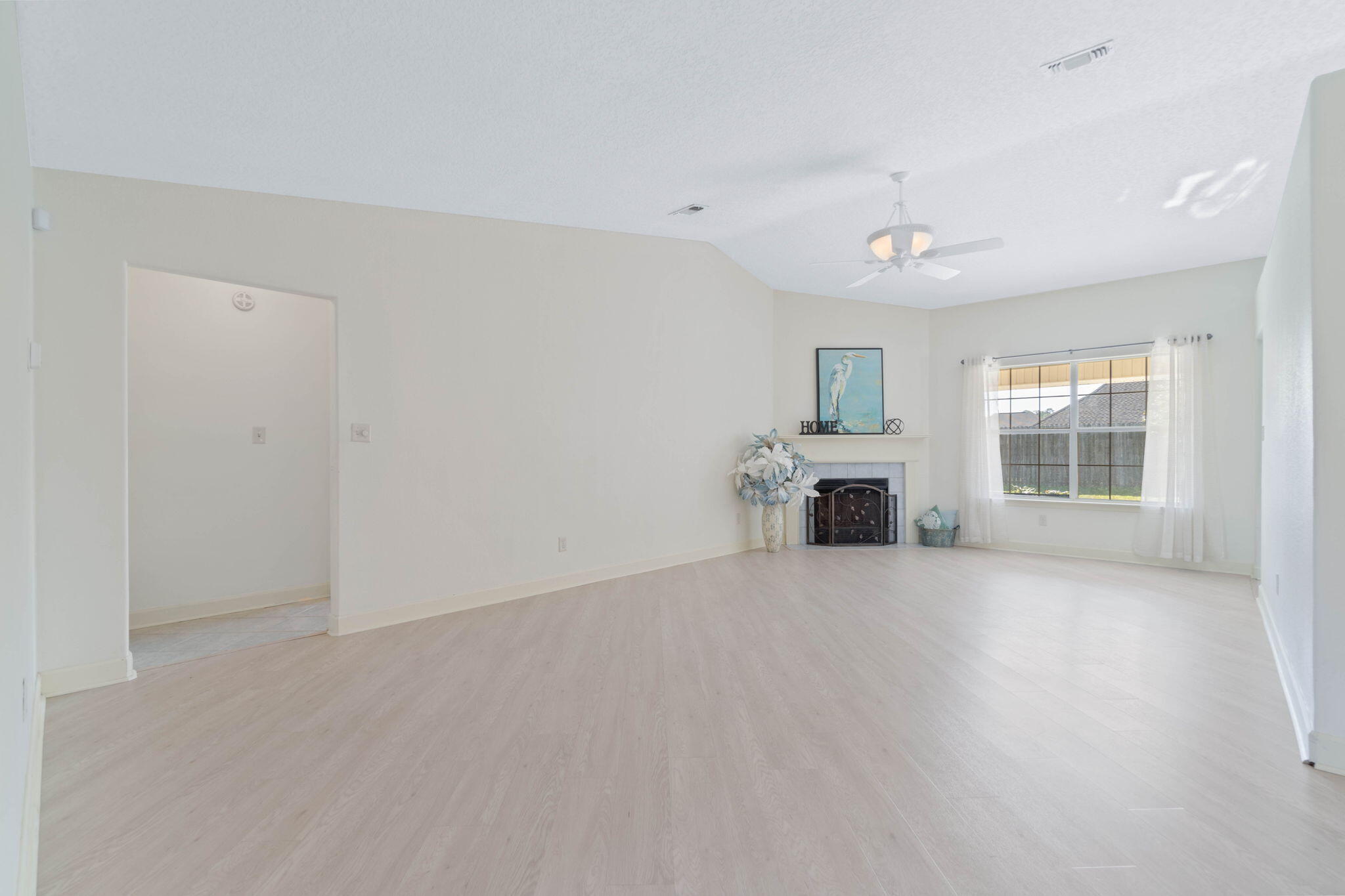 LIVE OAK - Residential