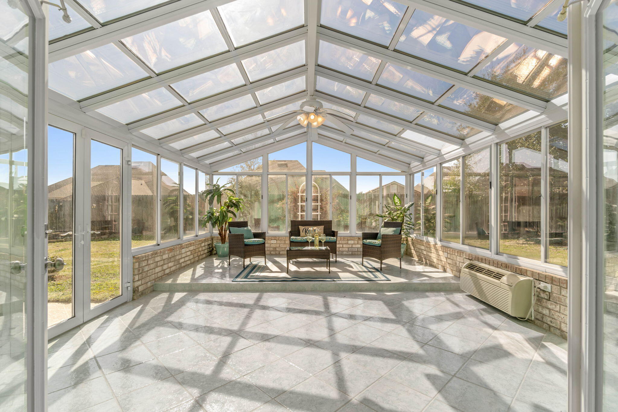 LIVE OAK - Residential