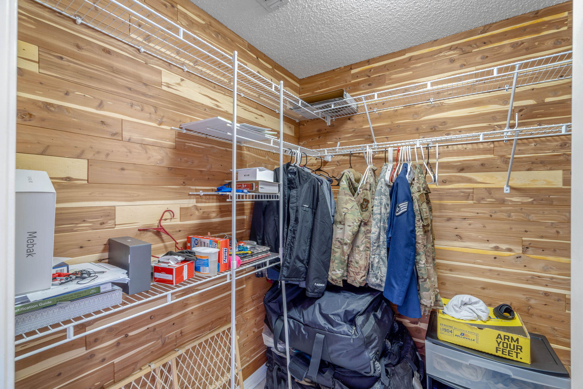 LIVE OAK - Residential