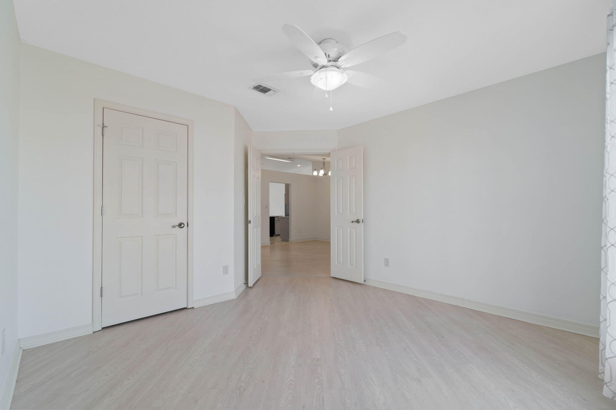 LIVE OAK - Residential