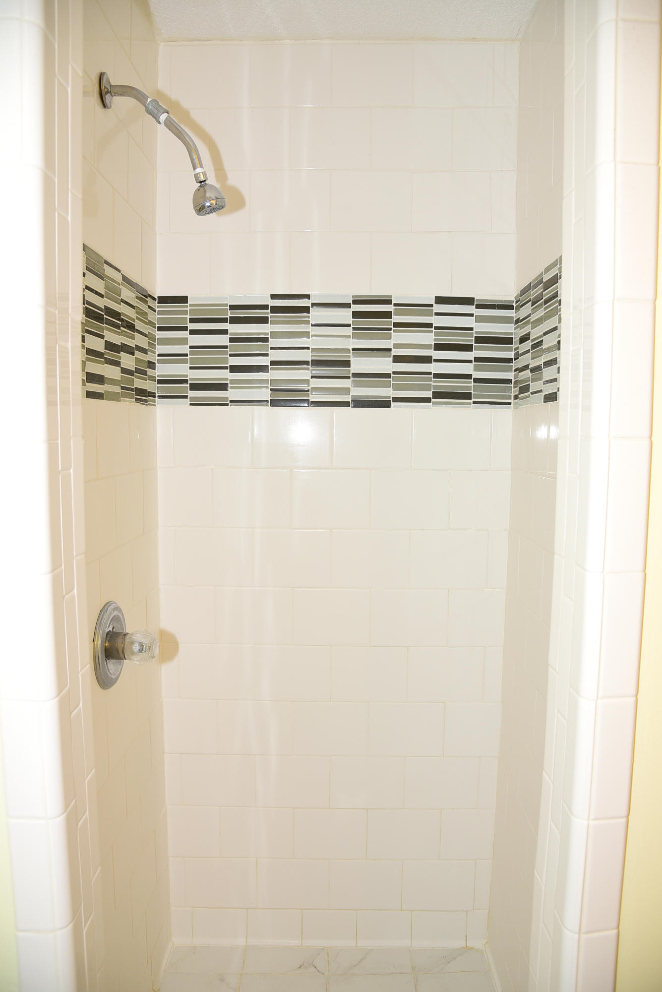 KELLY HILL ESTATES - Residential Lease