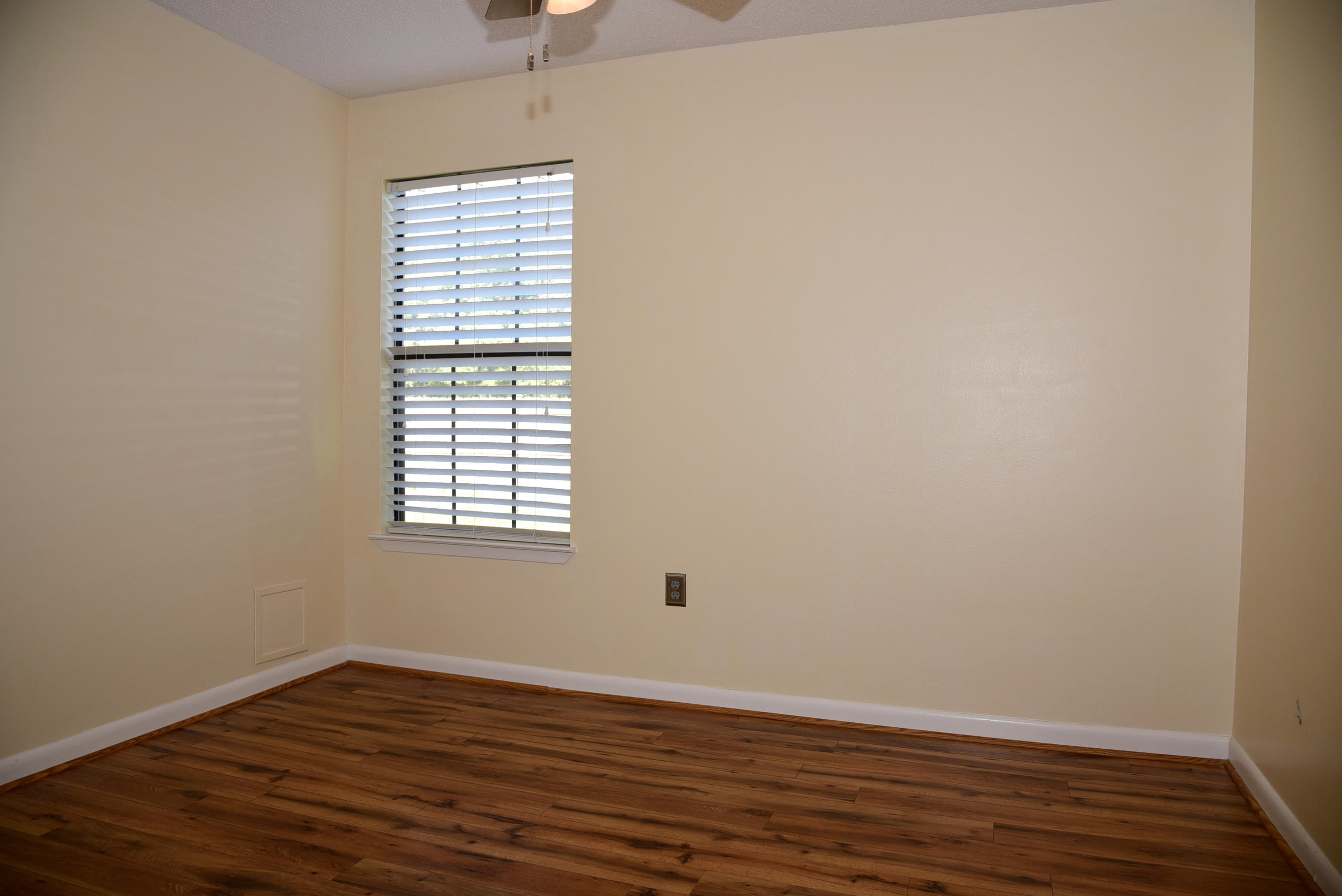 KELLY HILL ESTATES - Residential Lease