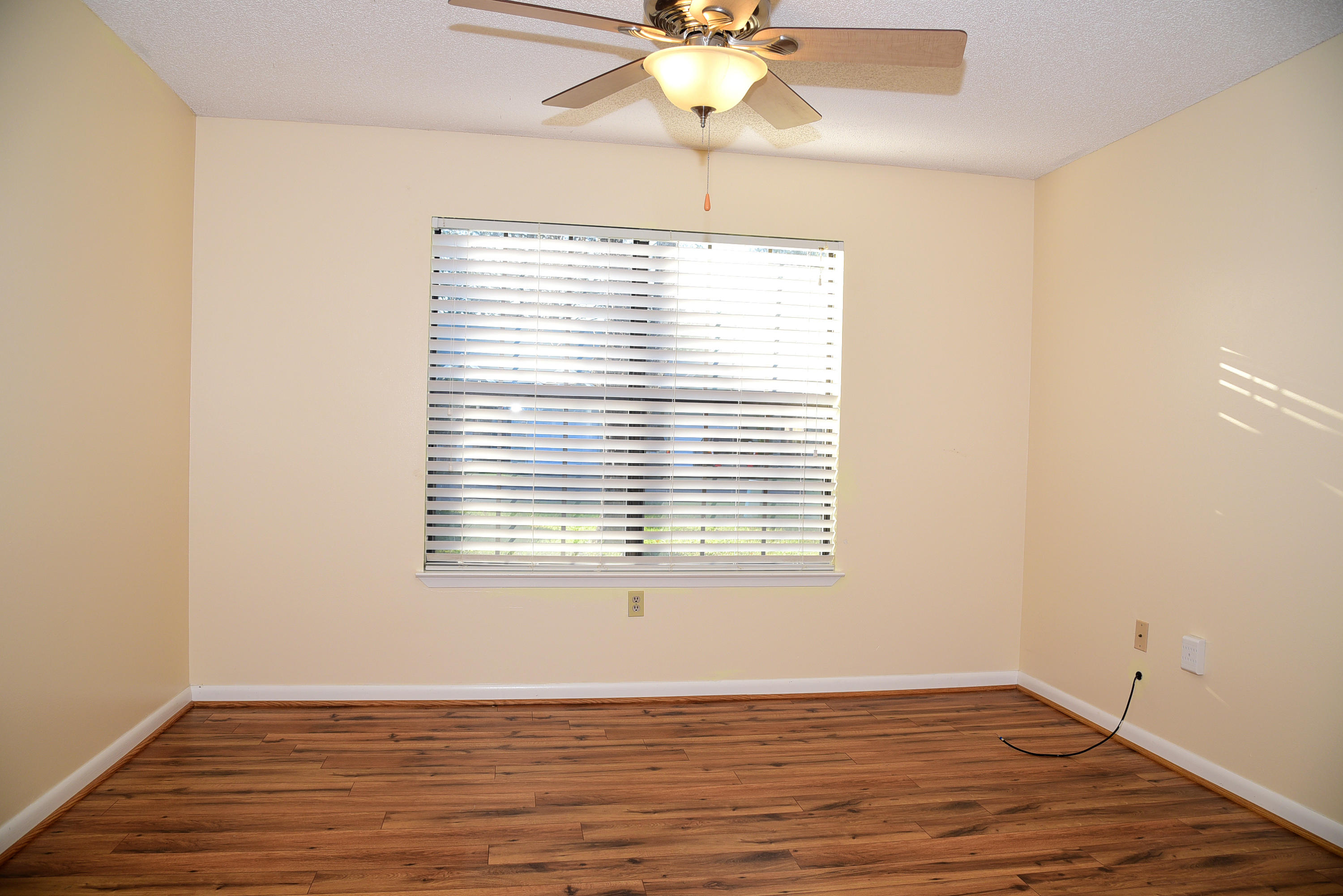 KELLY HILL ESTATES - Residential Lease