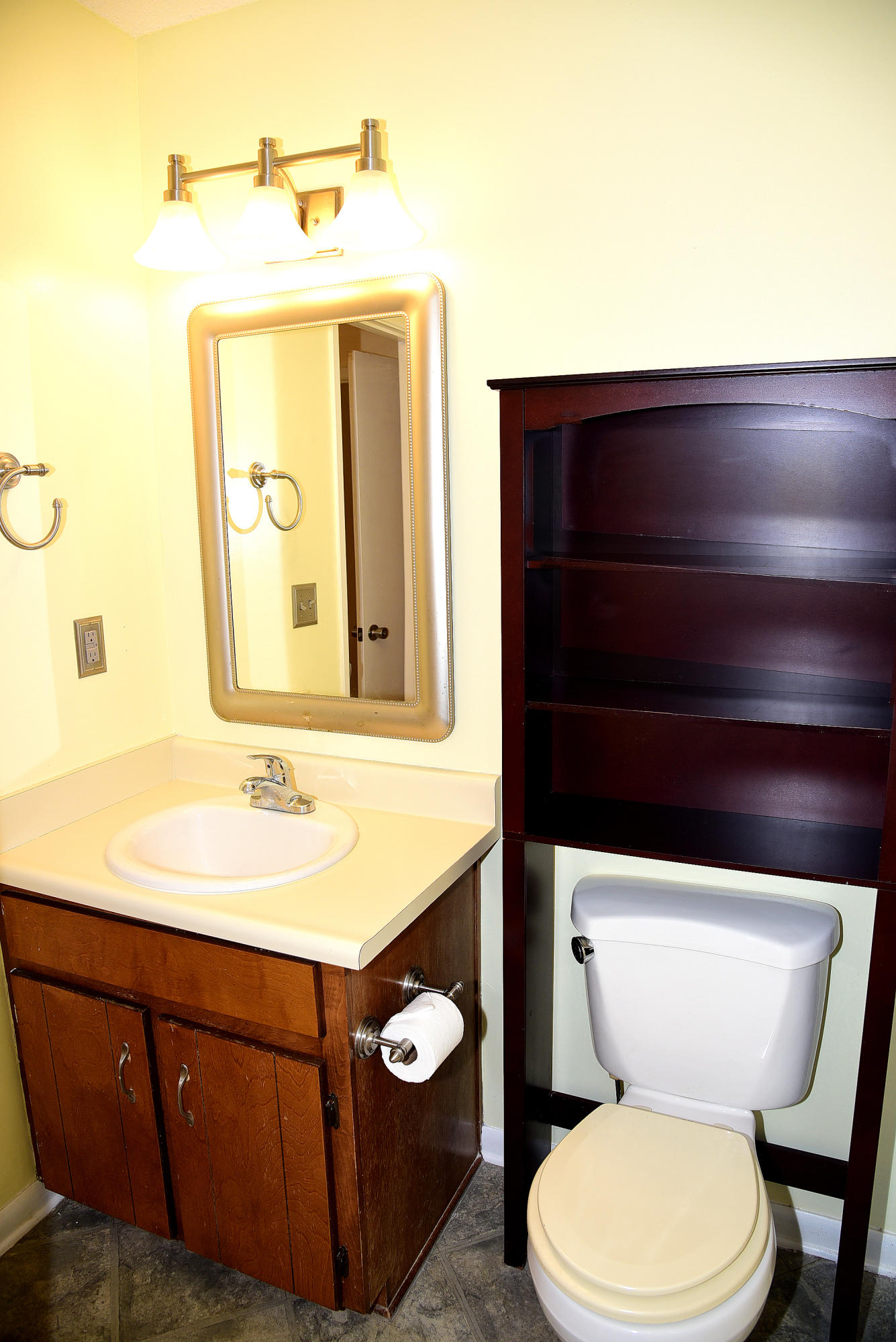 KELLY HILL ESTATES - Residential Lease