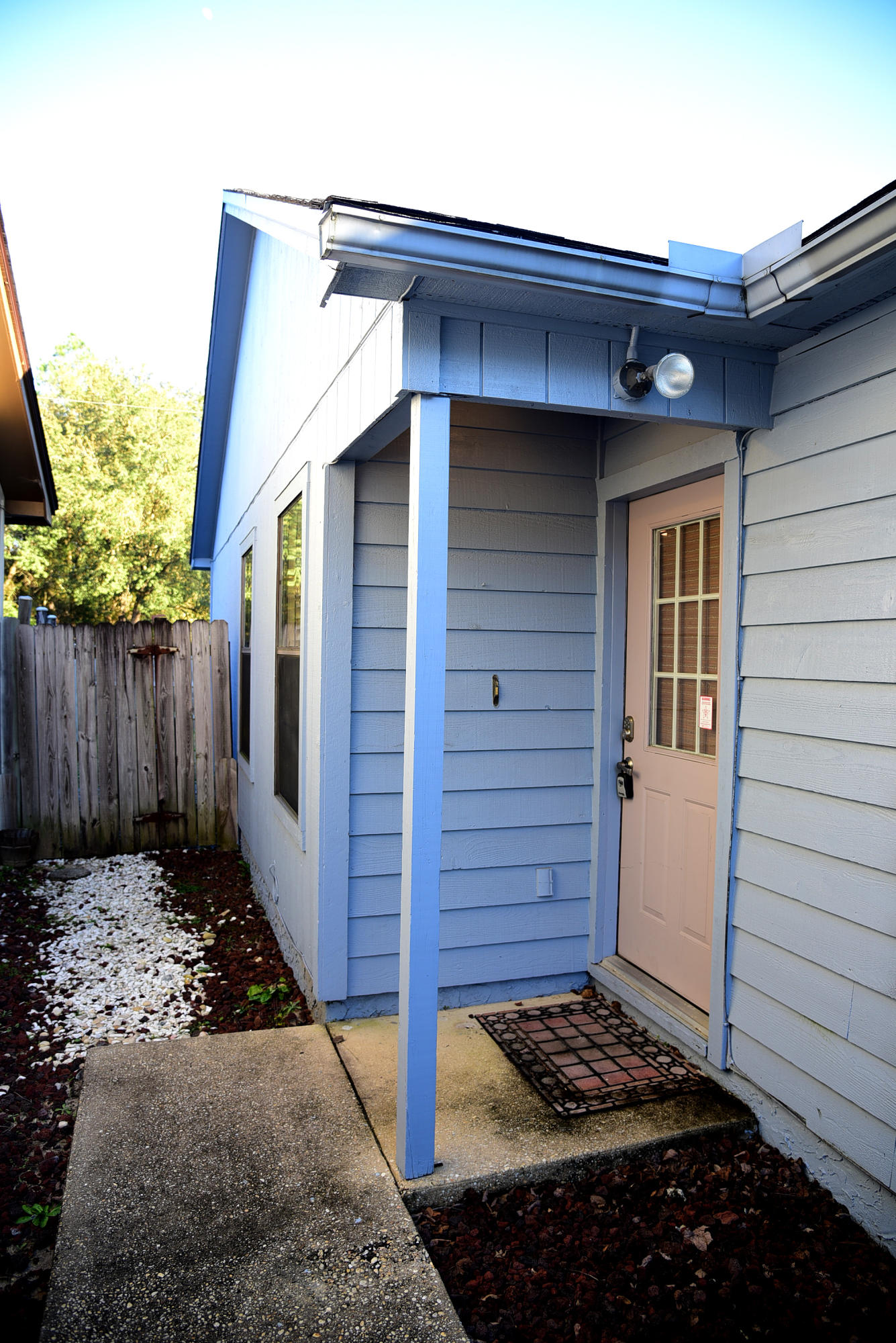 KELLY HILL ESTATES - Residential Lease