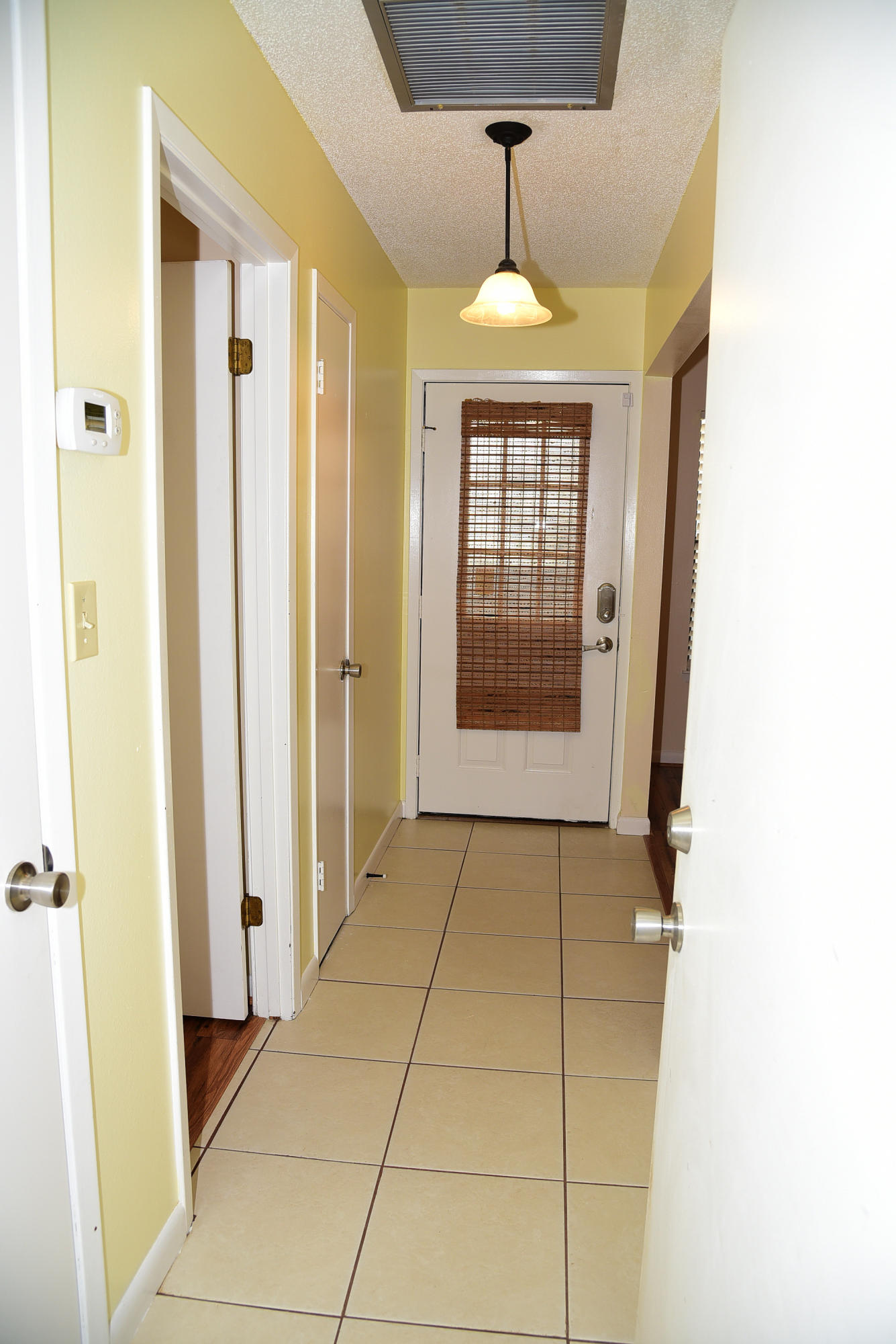 KELLY HILL ESTATES - Residential Lease