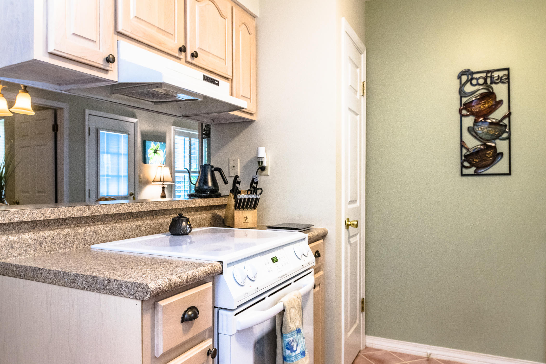 EMERALD GARDENS - Residential