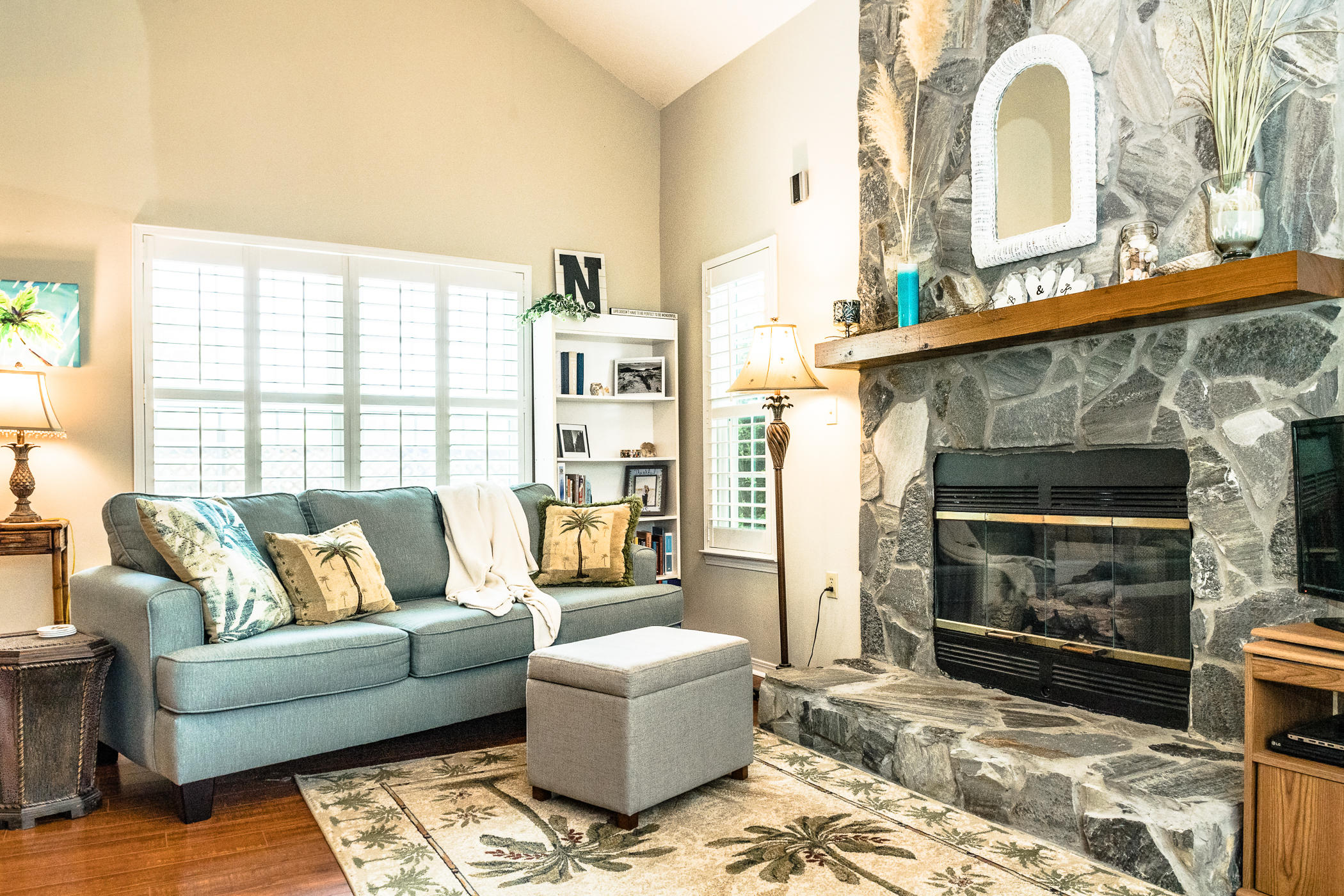 EMERALD GARDENS - Residential