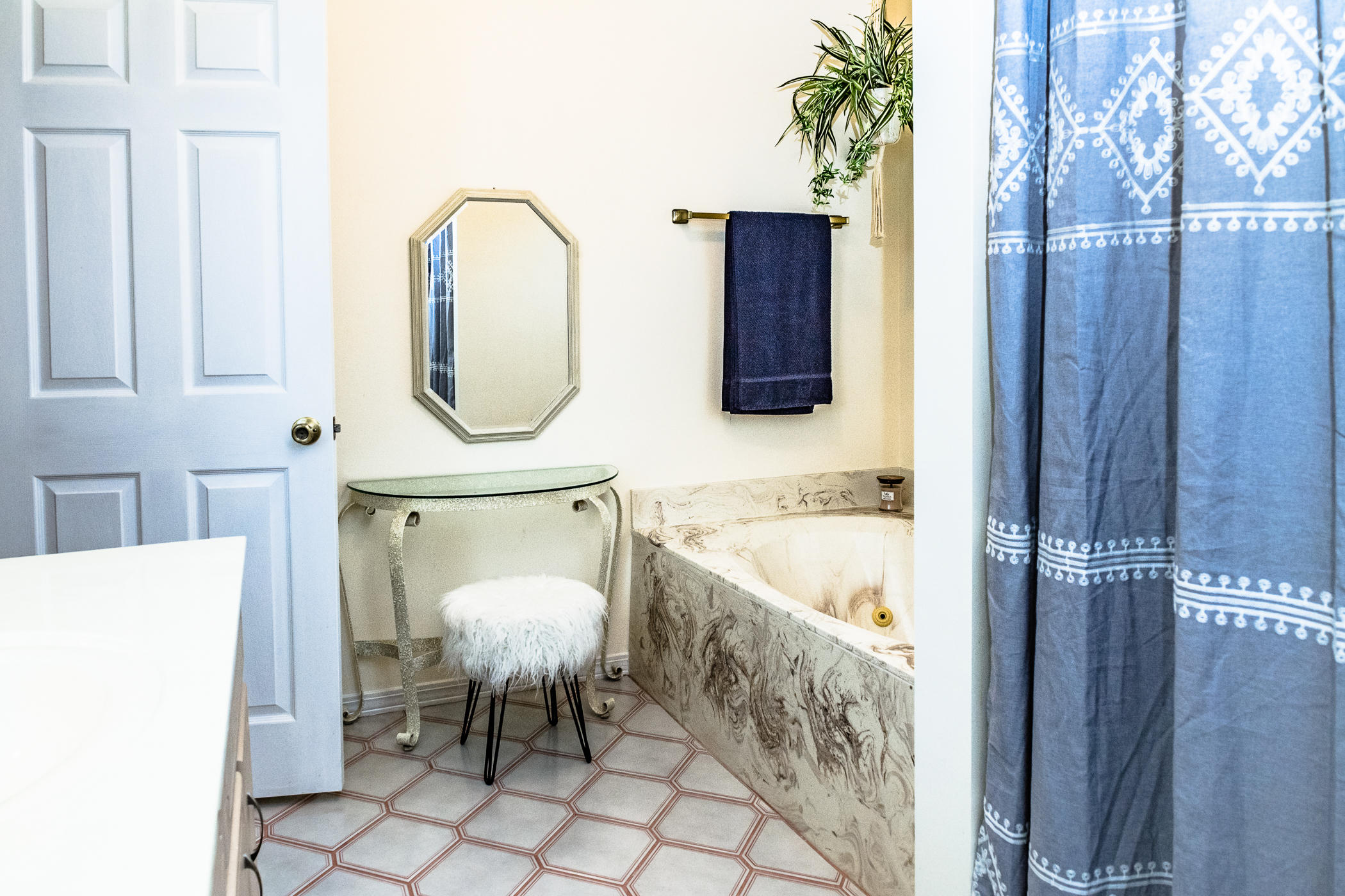 EMERALD GARDENS - Residential