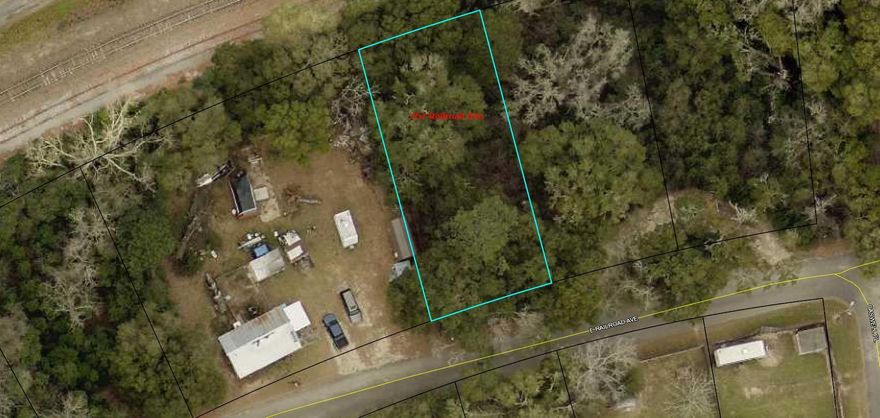 Bring your house plans and envision your new home situated on this level lot located in town. Convenient location to schools, banks and shopping! Buyer to satisfy themselves to all information!