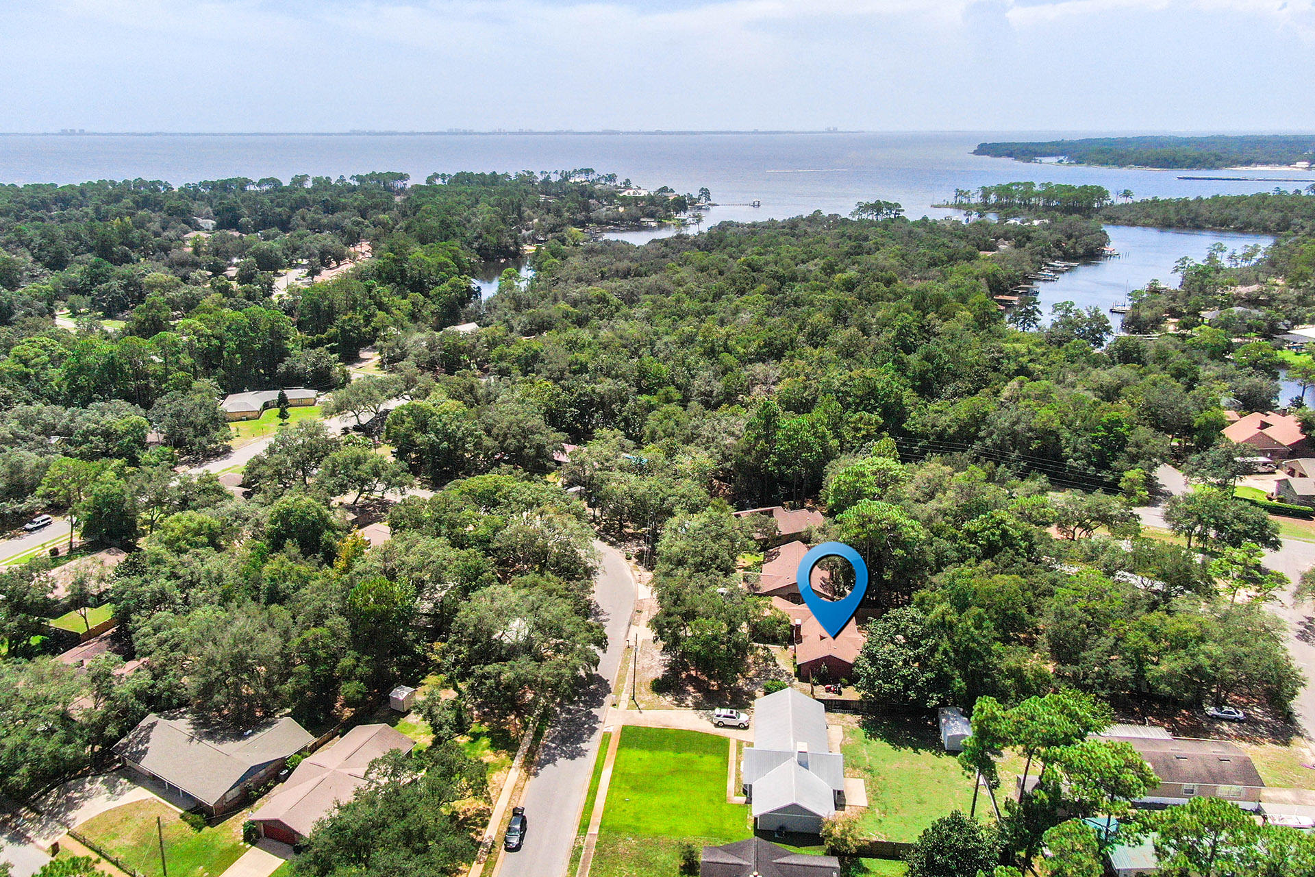 PINEWOOD ESTATES - Residential