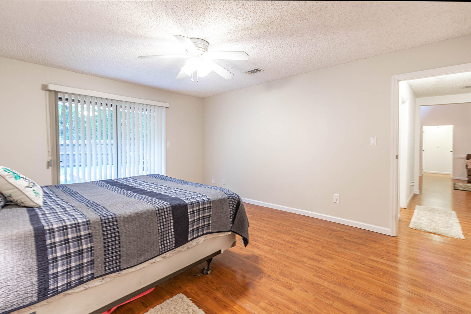 PINEWOOD ESTATES - Residential