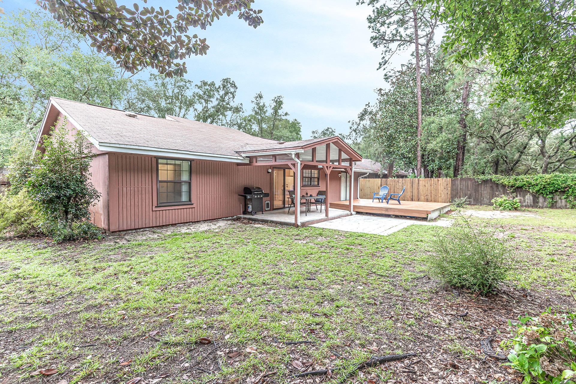 PINEWOOD ESTATES - Residential