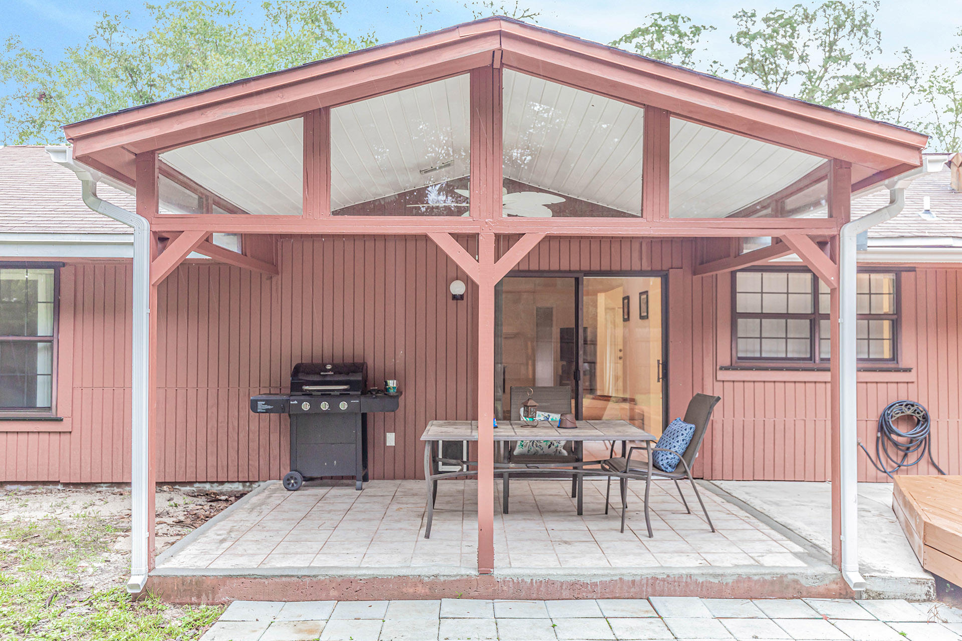 PINEWOOD ESTATES - Residential