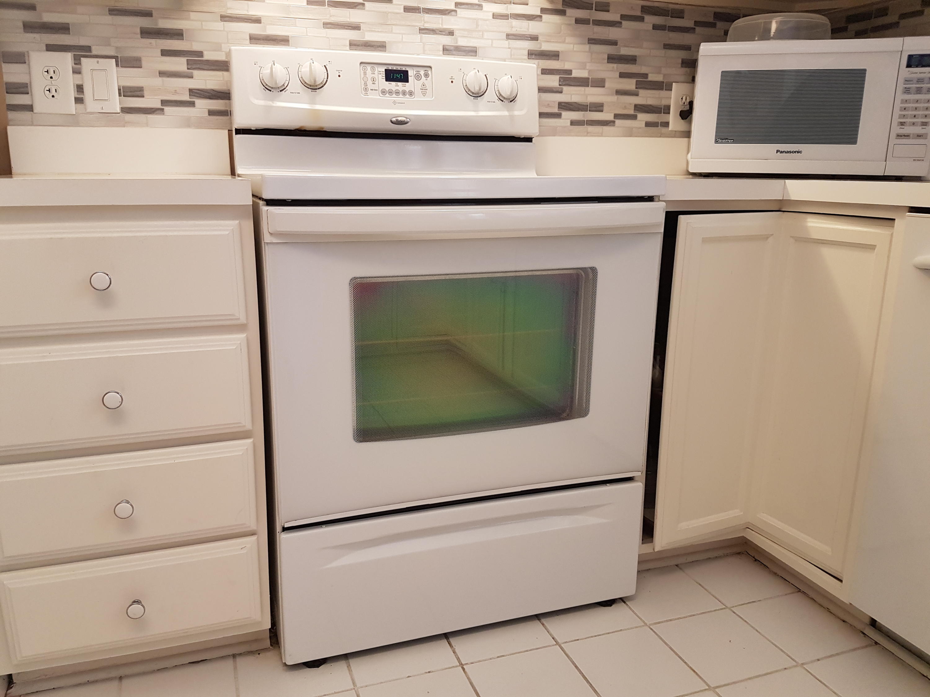 PINEWOOD ESTATES - Residential