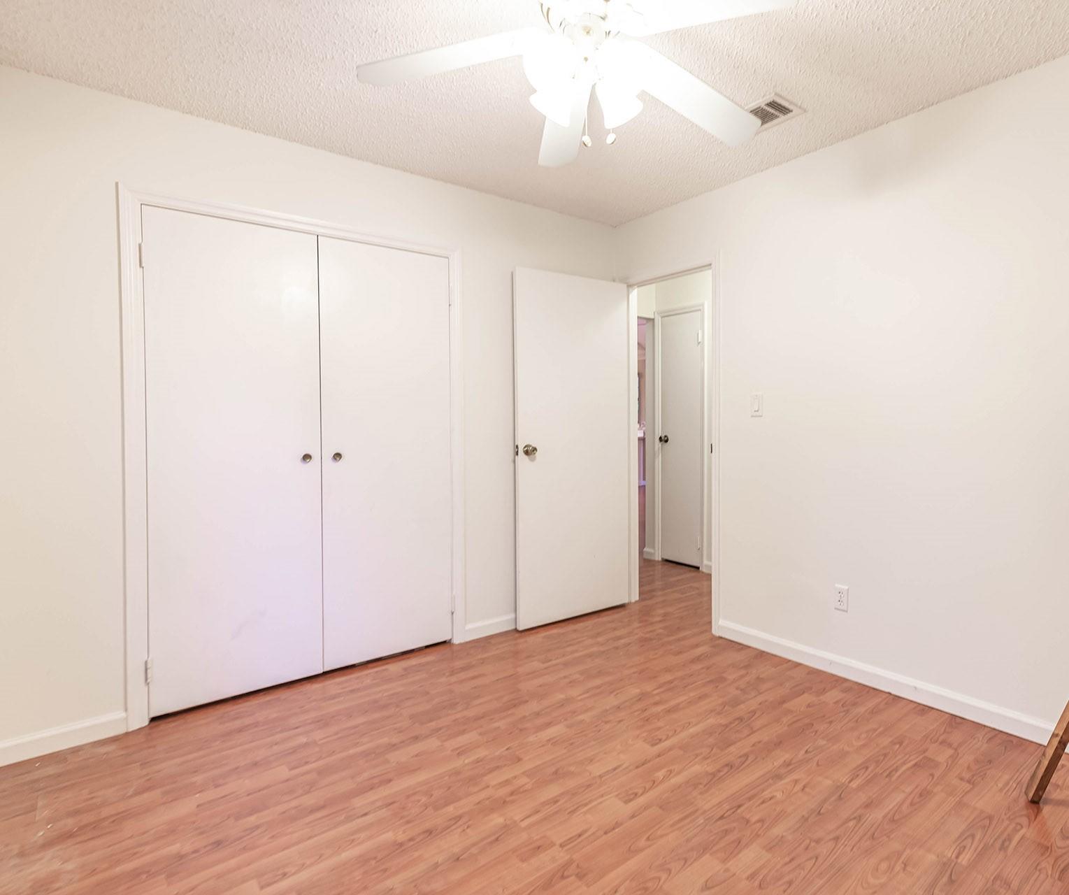 PINEWOOD ESTATES - Residential