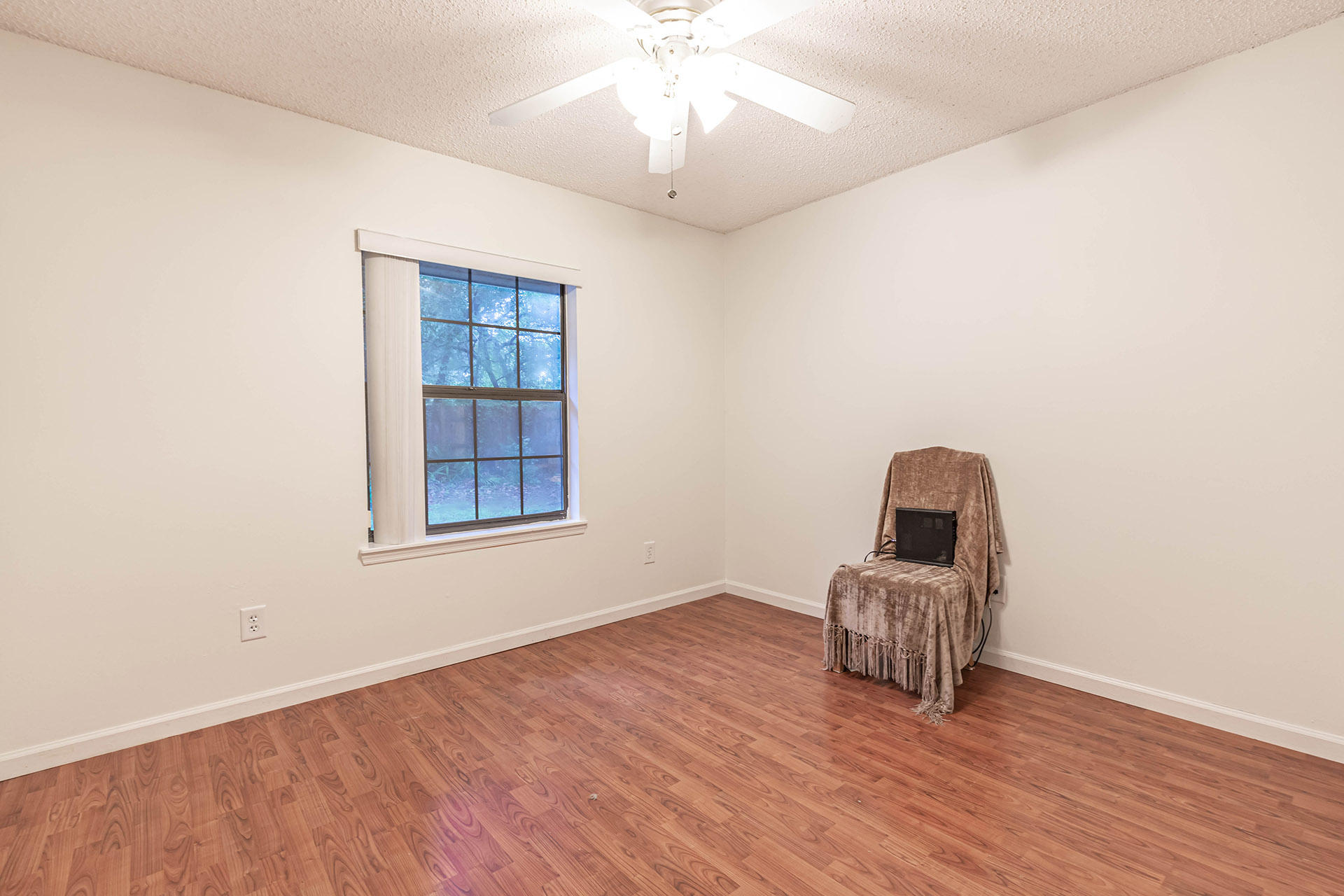 PINEWOOD ESTATES - Residential