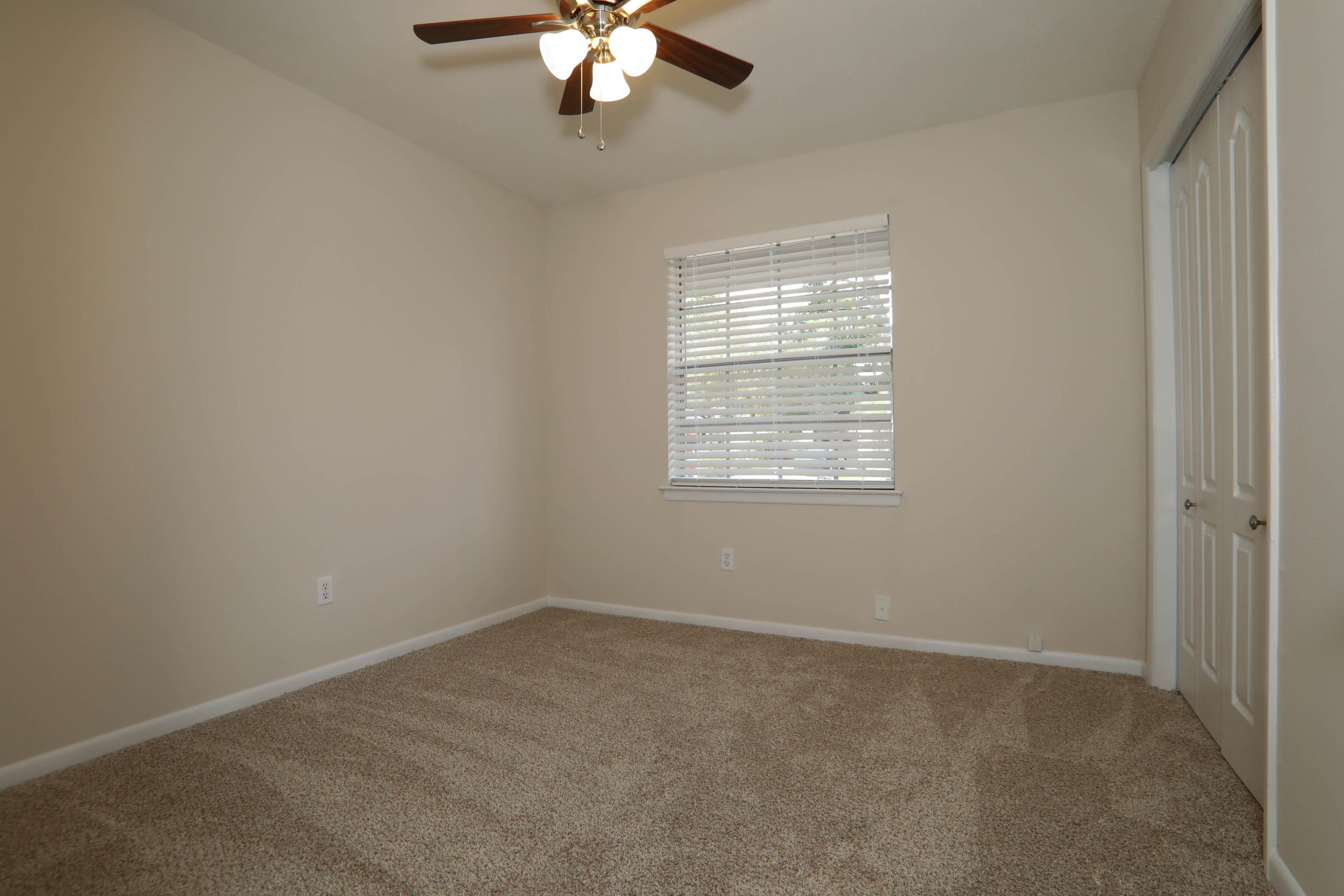 MID PINES - Residential