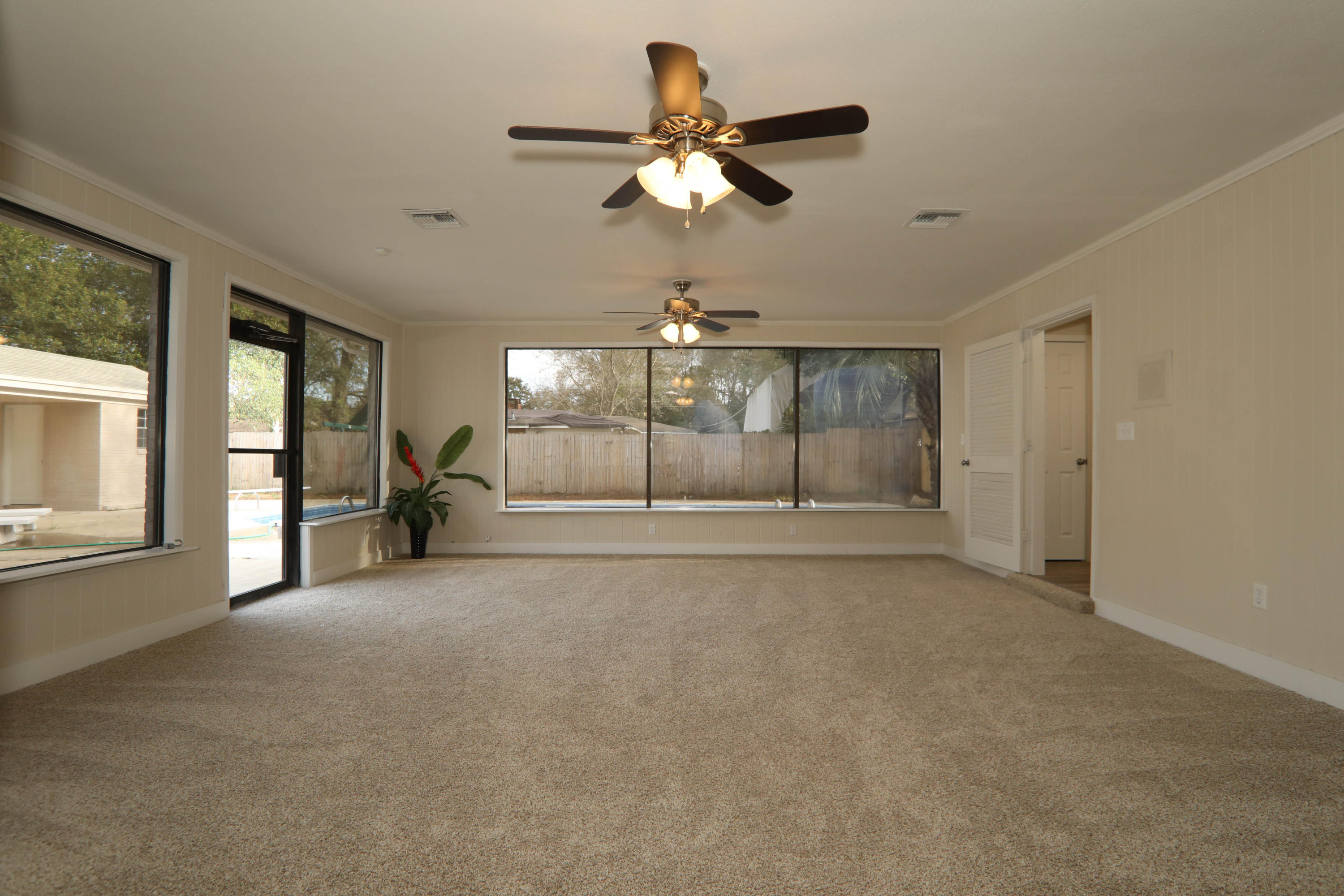 MID PINES - Residential