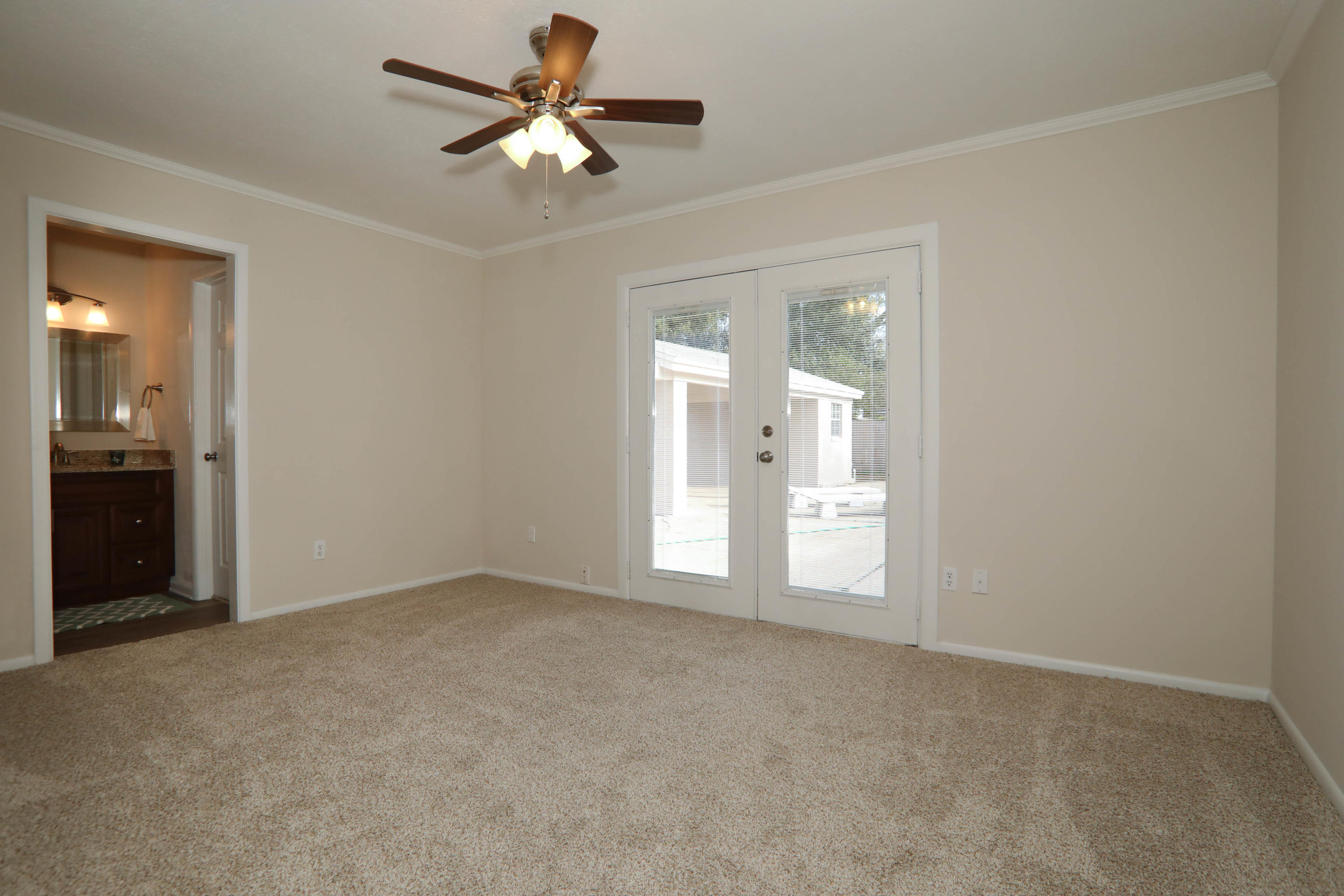 MID PINES - Residential