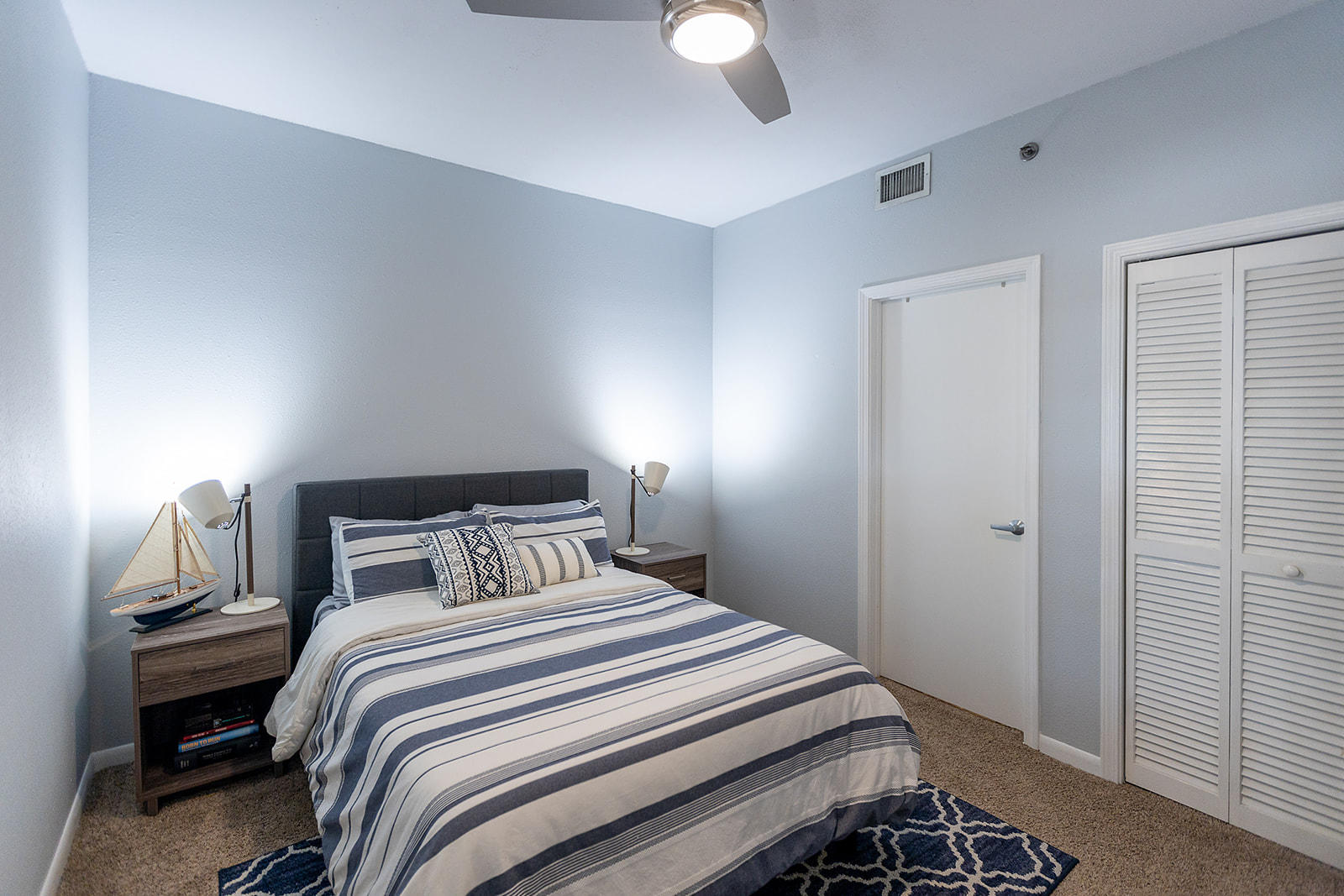 PALM COURT YACHT CLUB - Residential