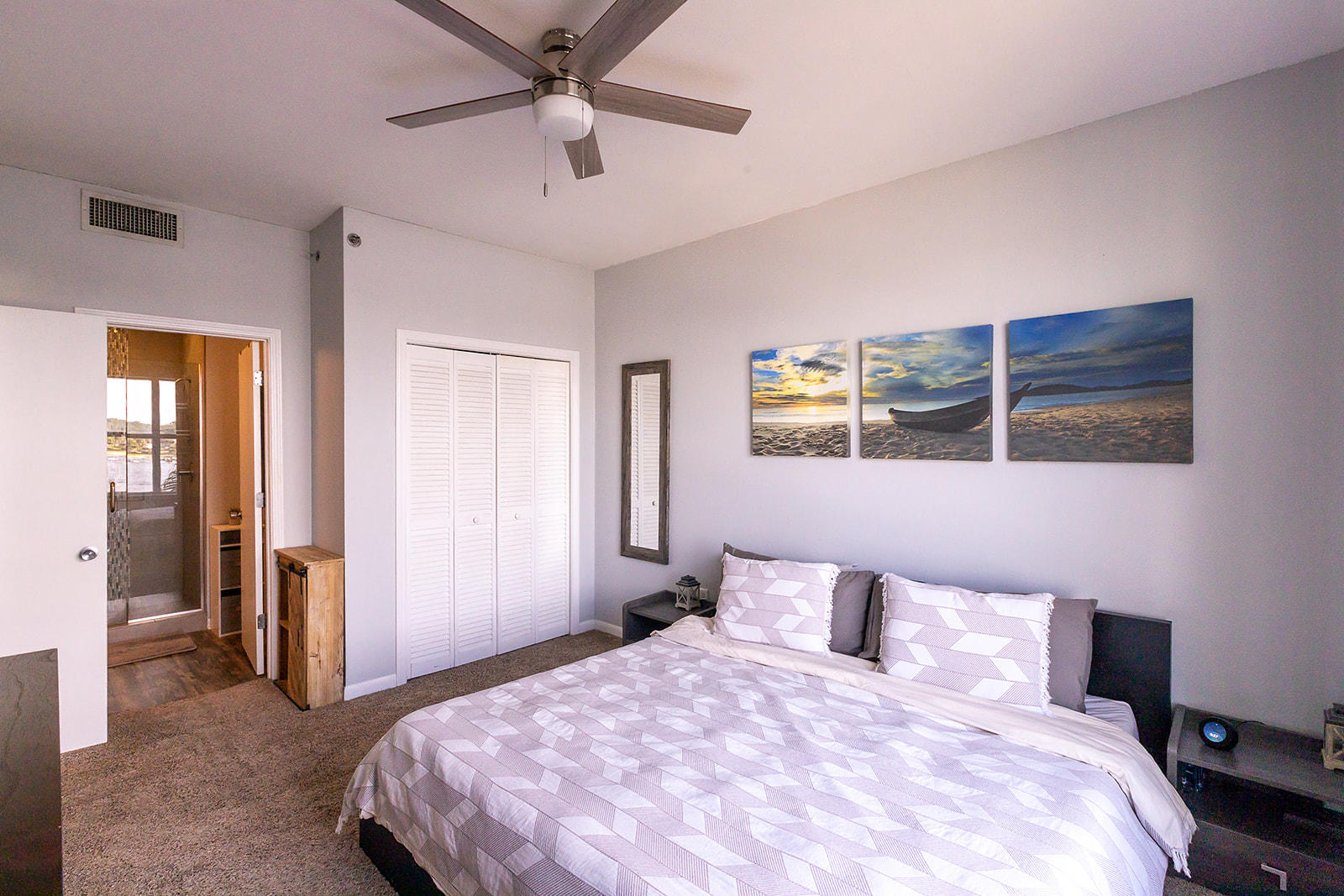 PALM COURT YACHT CLUB - Residential