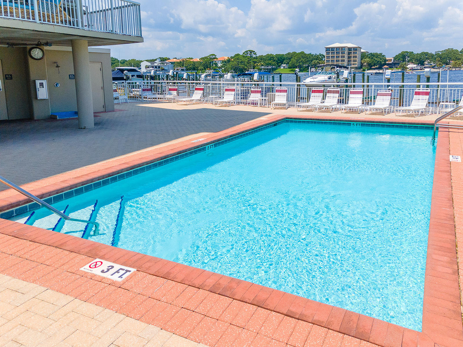 PALM COURT YACHT CLUB - Residential