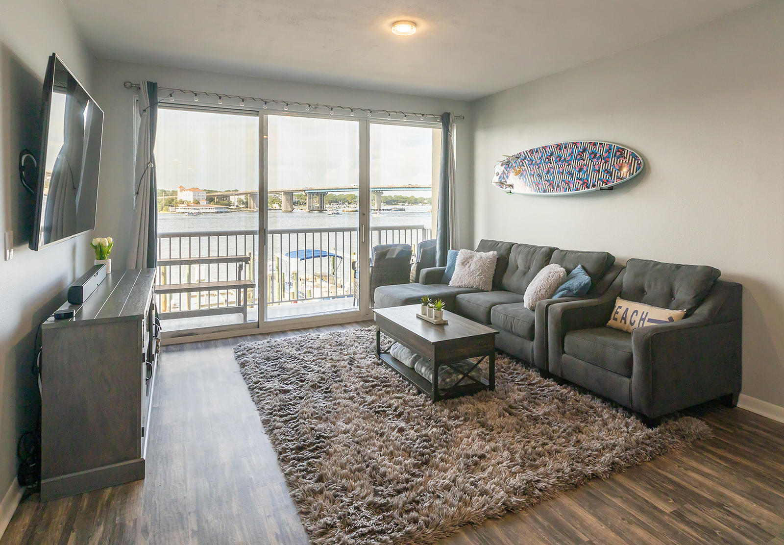 PALM COURT YACHT CLUB - Residential