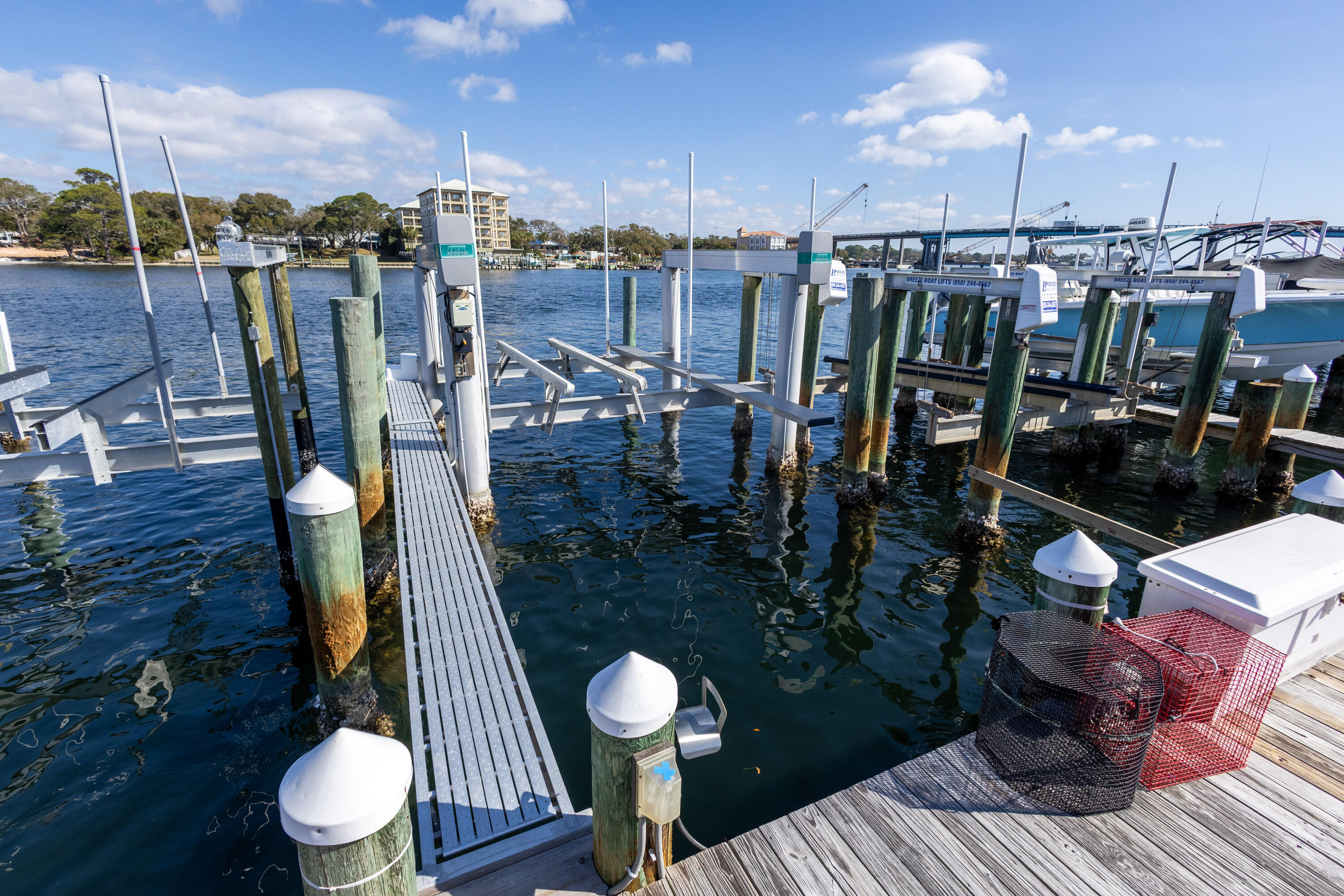 PALM COURT YACHT CLUB - Residential