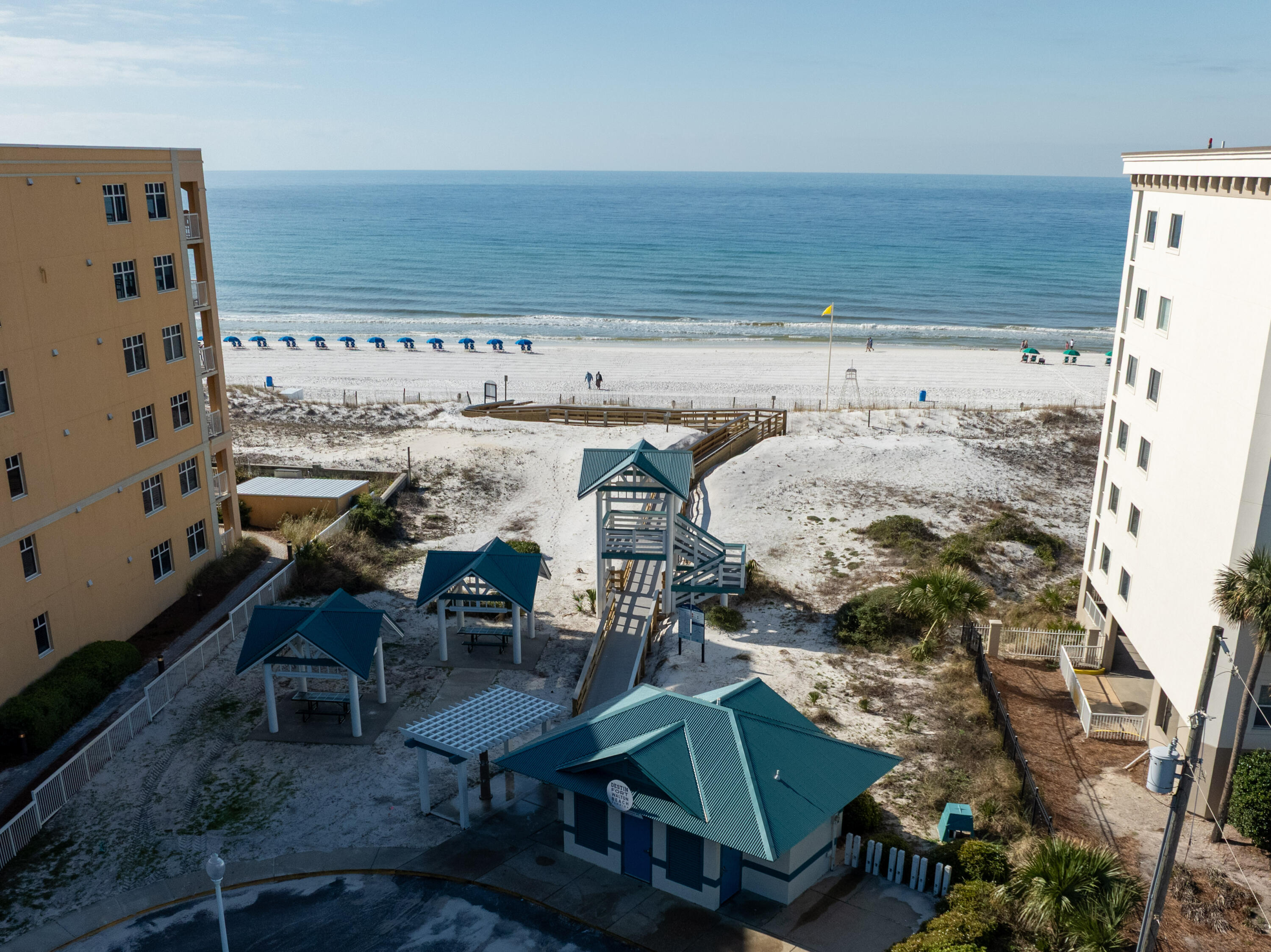 PALM COURT YACHT CLUB - Residential