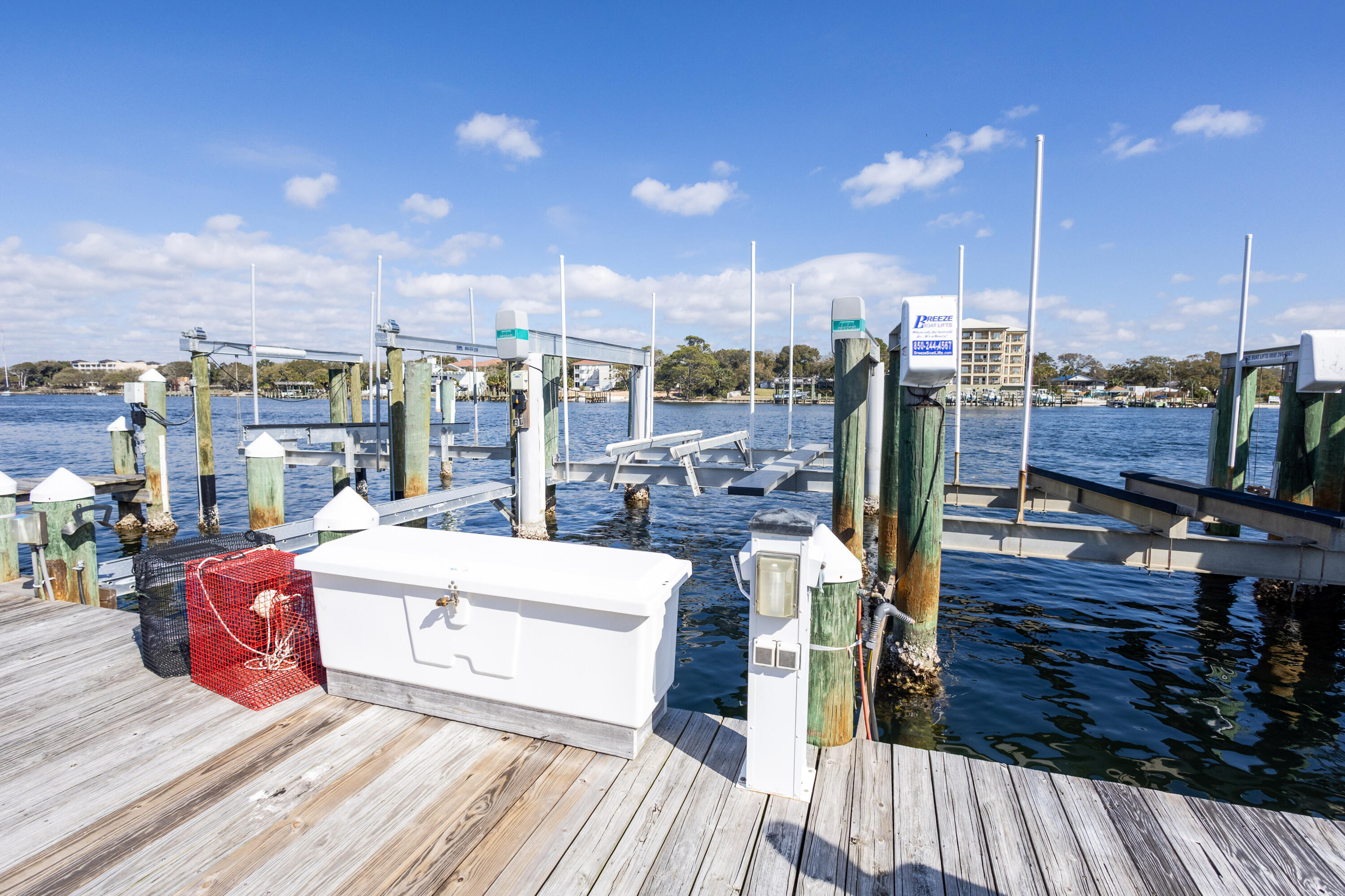 PALM COURT YACHT CLUB - Residential