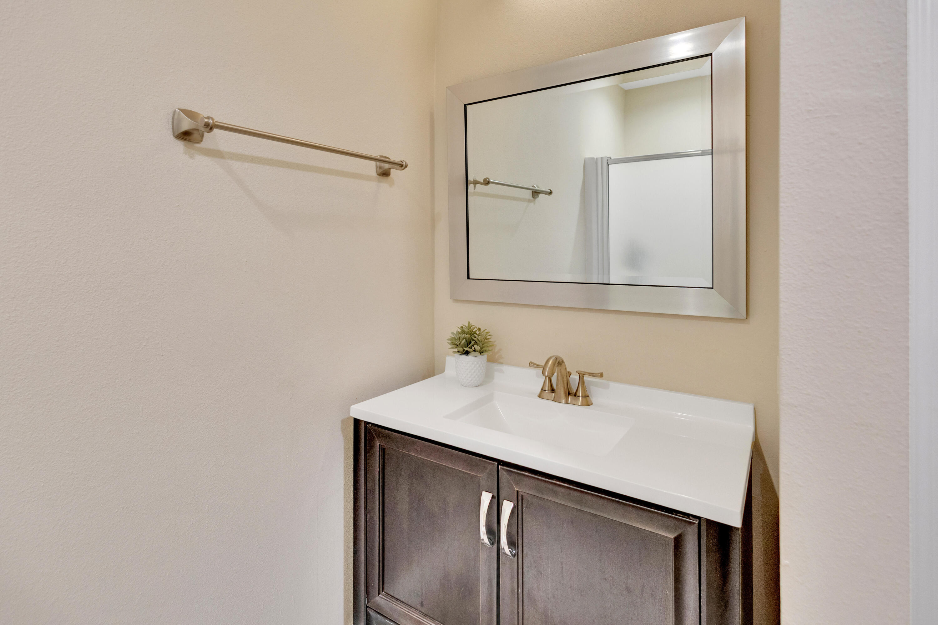 PALM COURT YACHT CLUB - Residential