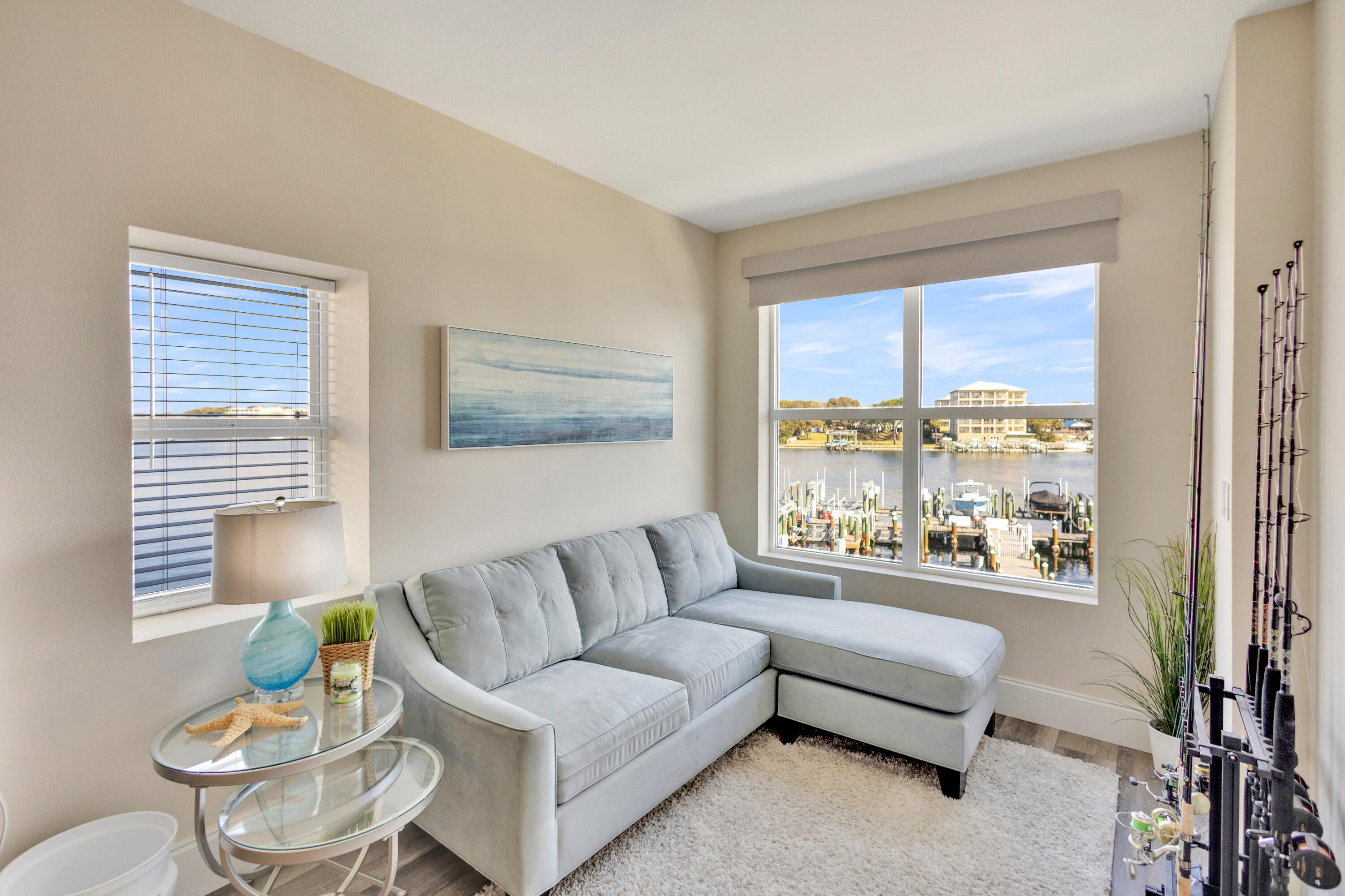 PALM COURT YACHT CLUB - Residential