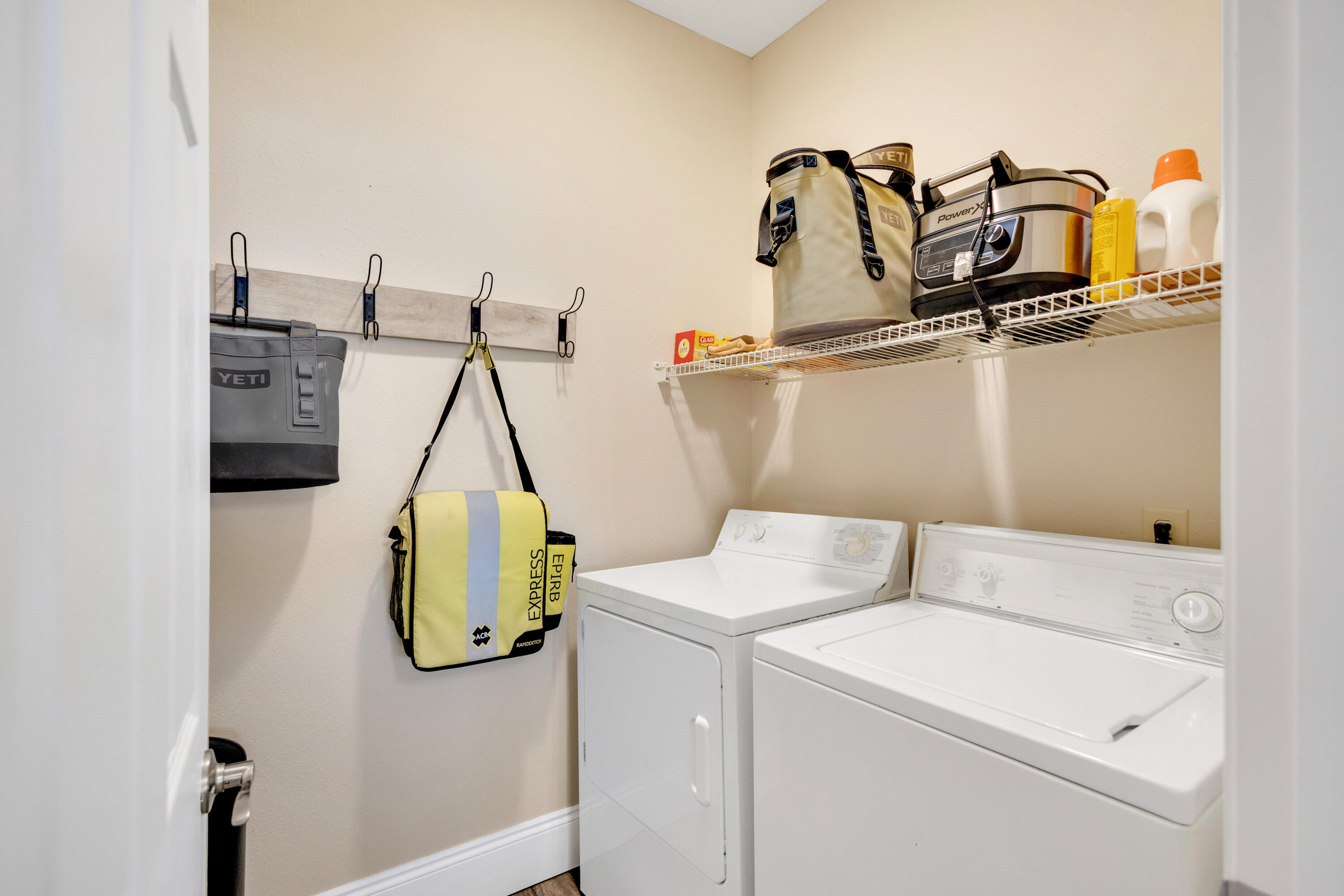 PALM COURT YACHT CLUB - Residential