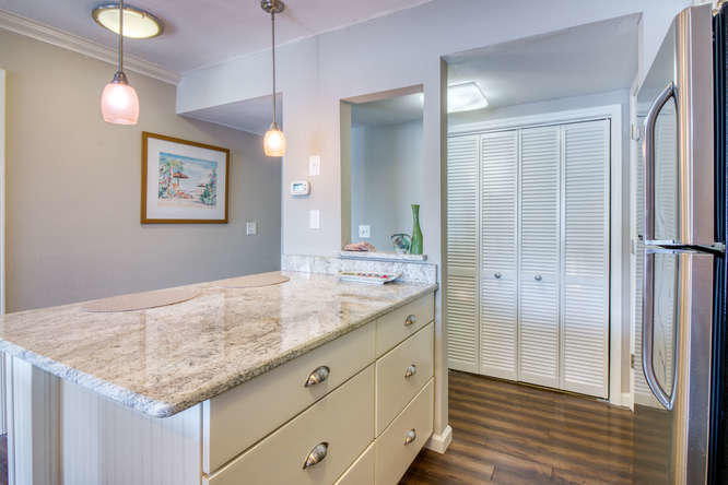 HARBOUR POINT CONDO - Residential