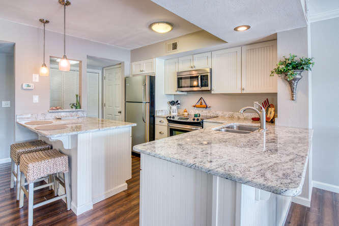 HARBOUR POINT CONDO - Residential