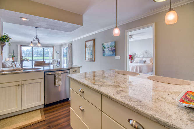 HARBOUR POINT CONDO - Residential